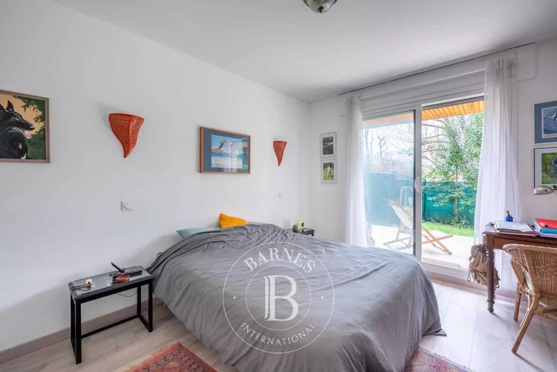 Boulogne-Billancourt  - Appartement 3 Pièces 2 Chambres