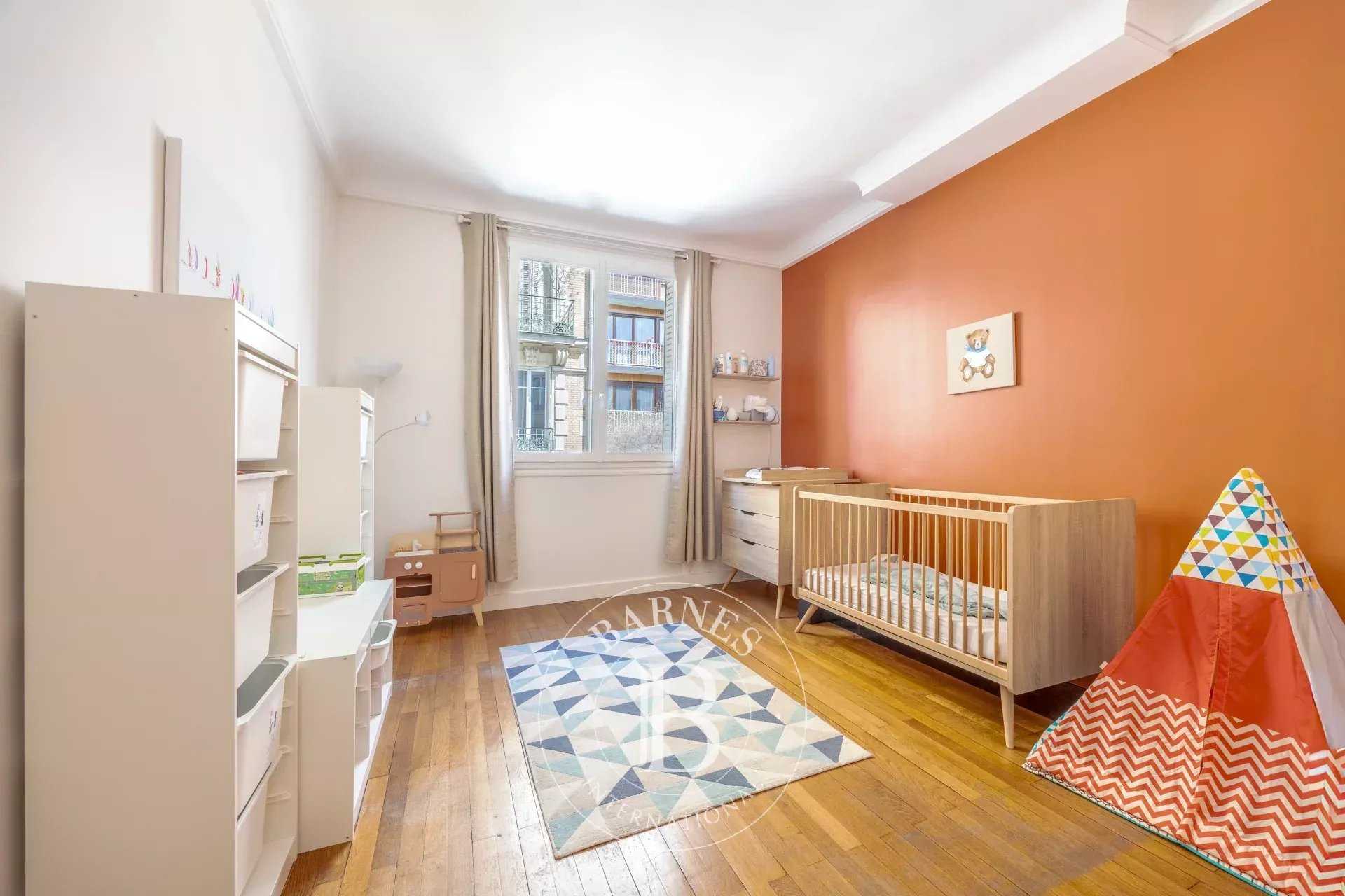 Boulogne-Billancourt  - Appartement 5 Pi&egrave;ces 3 Chambres