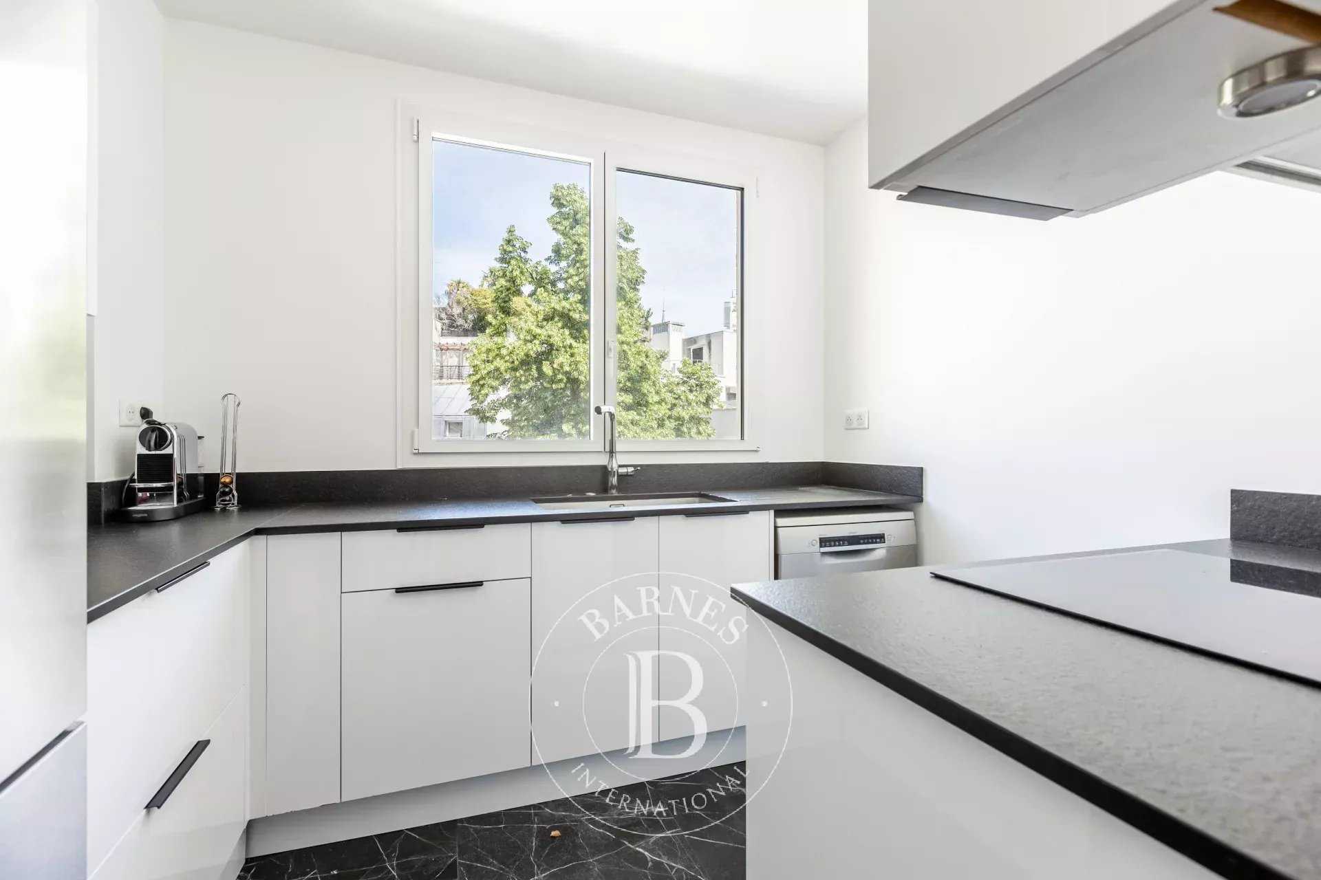 Boulogne-Billancourt  - Appartement 3 Pi&egrave;ces, 1 Chambre