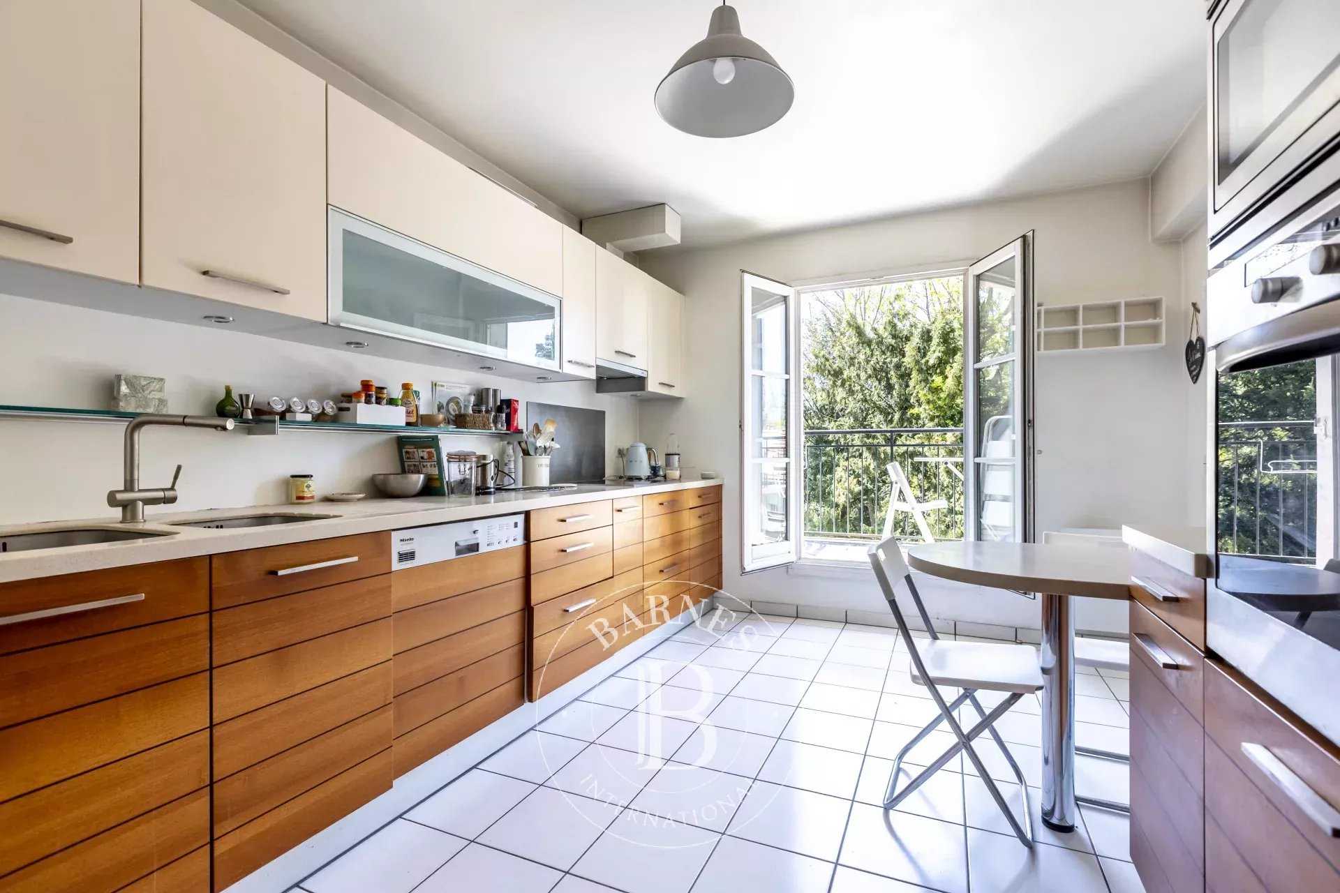 Boulogne-Billancourt  - Appartement 4 Pièces 2 Chambres