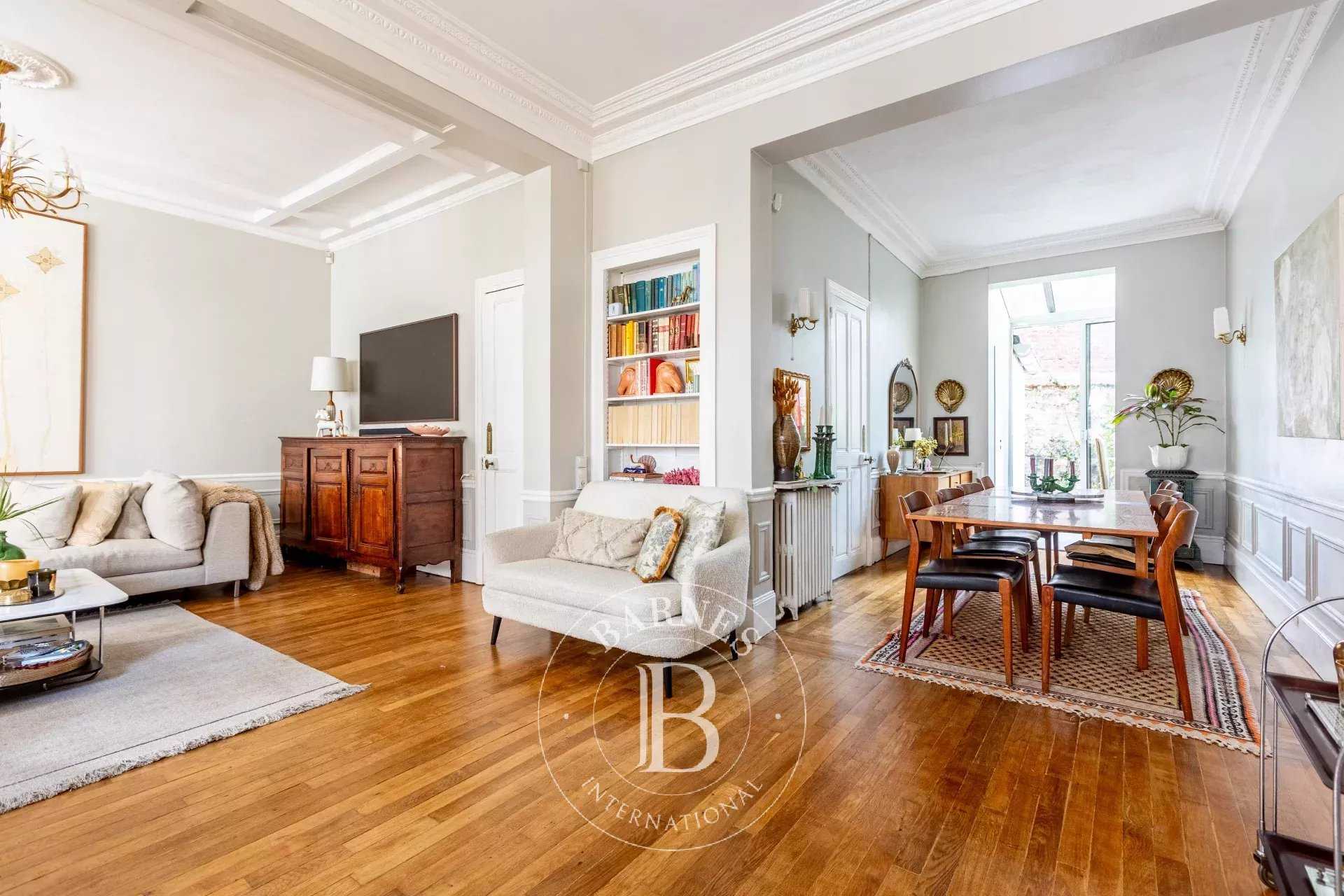 Boulogne-Billancourt  - Maison 8 Pi&egrave;ces 6 Chambres