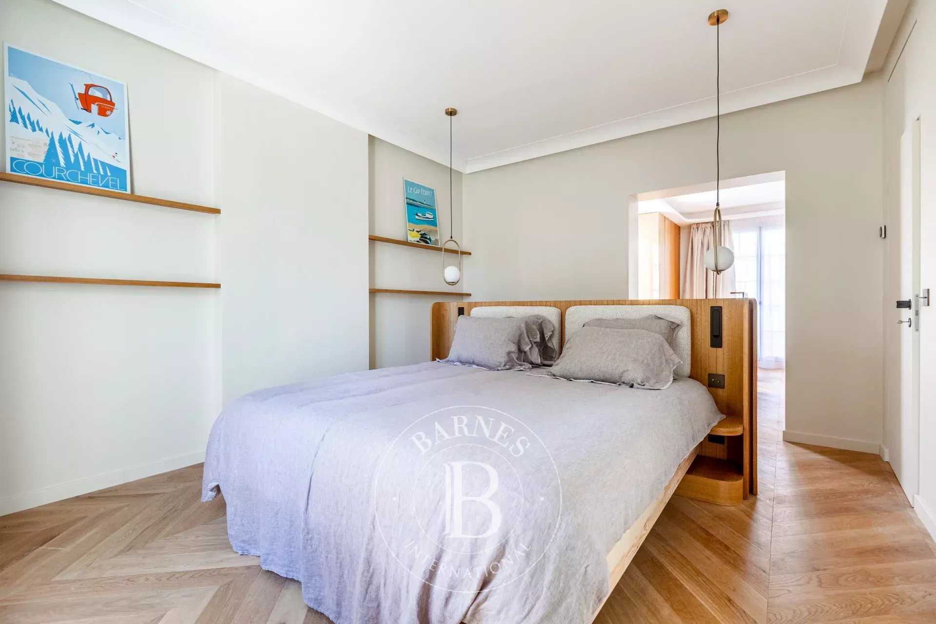 Boulogne-Billancourt  - Maison 7 Pi&egrave;ces 4 Chambres