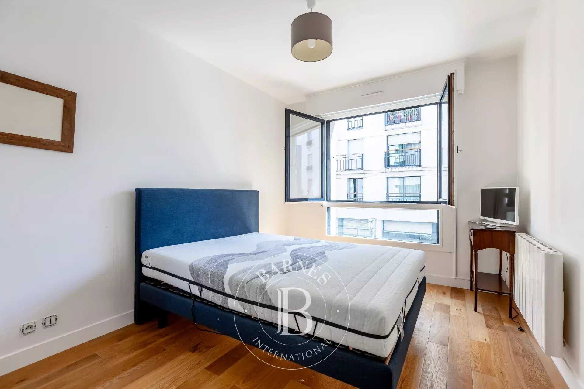 Boulogne-Billancourt  - Apartment 1 Bedroom