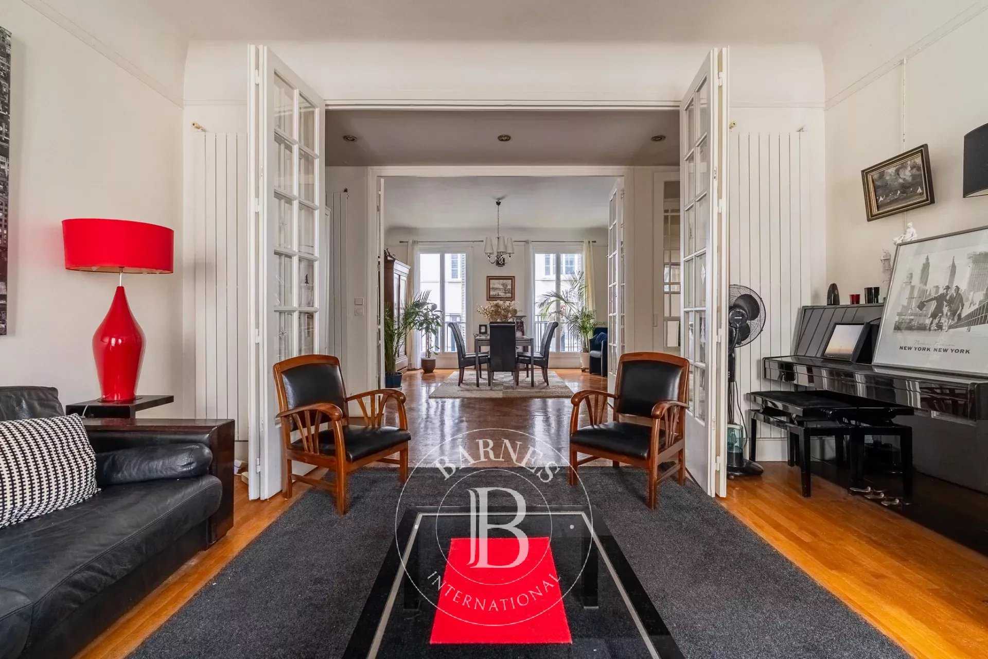 Boulogne-Billancourt  - Piso 5 Cuartos 4 Habitaciones