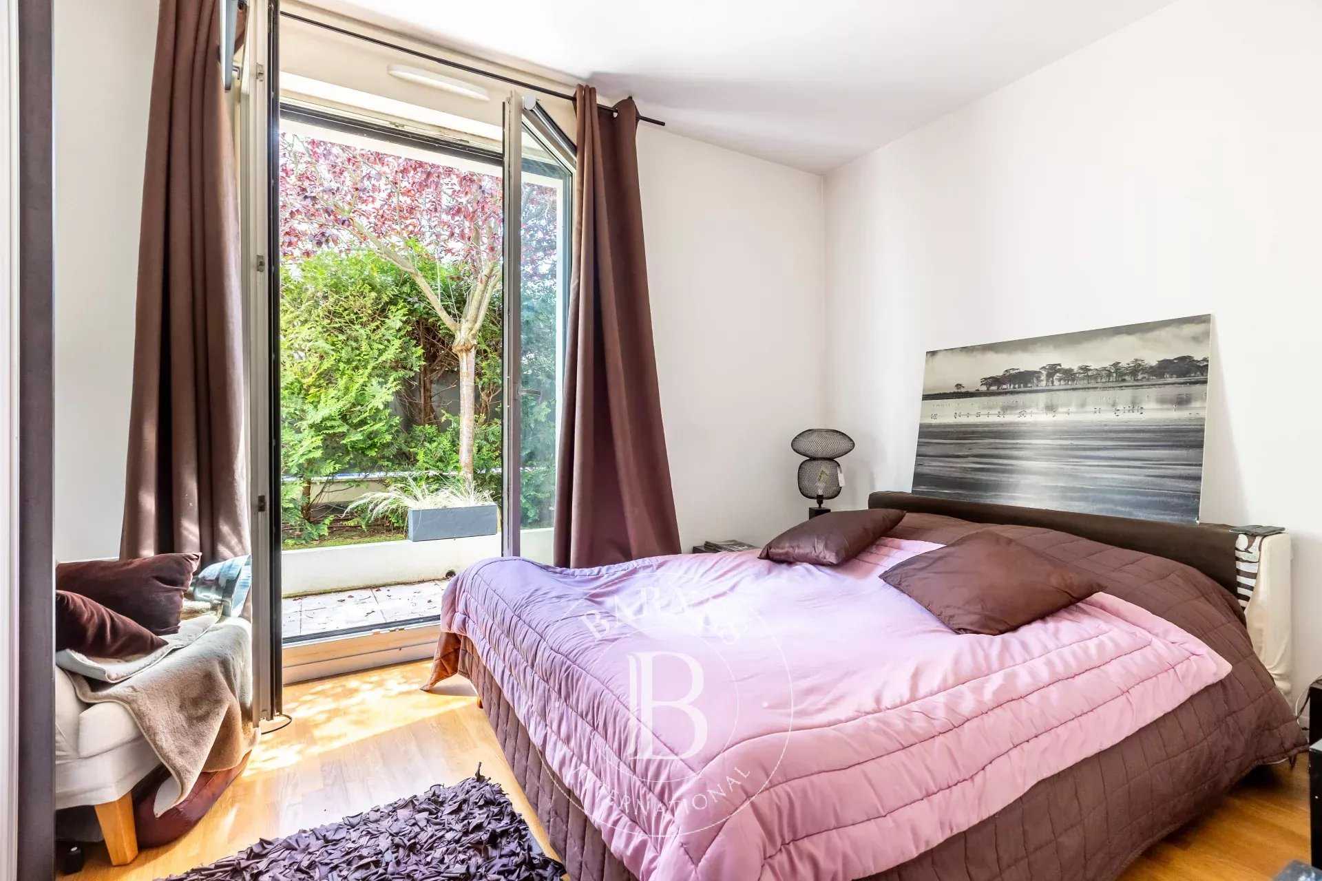 Boulogne-Billancourt  - Apartment 3 Bedrooms