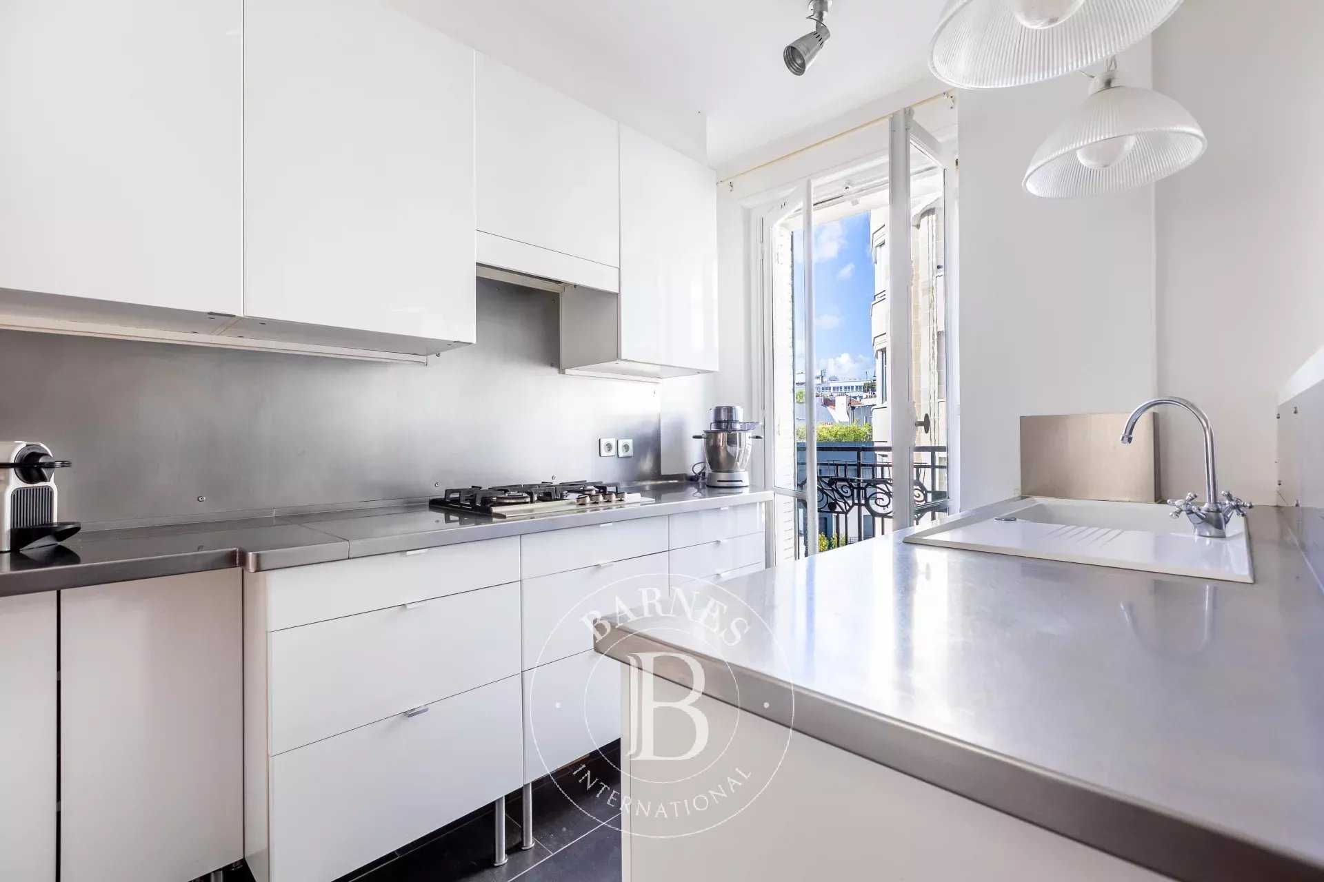 Boulogne-Billancourt  - Appartement 5 Pièces 4 Chambres
