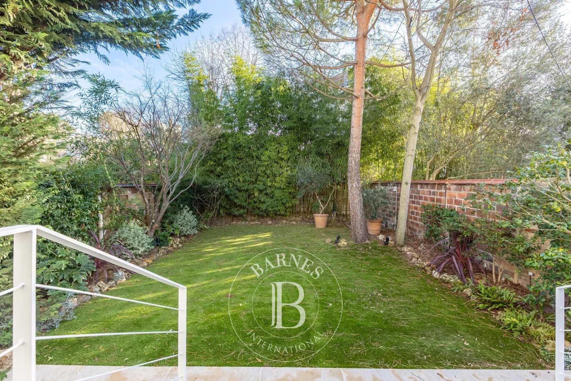 Boulogne-Billancourt  - Maison 7 Pi&egrave;ces 4 Chambres