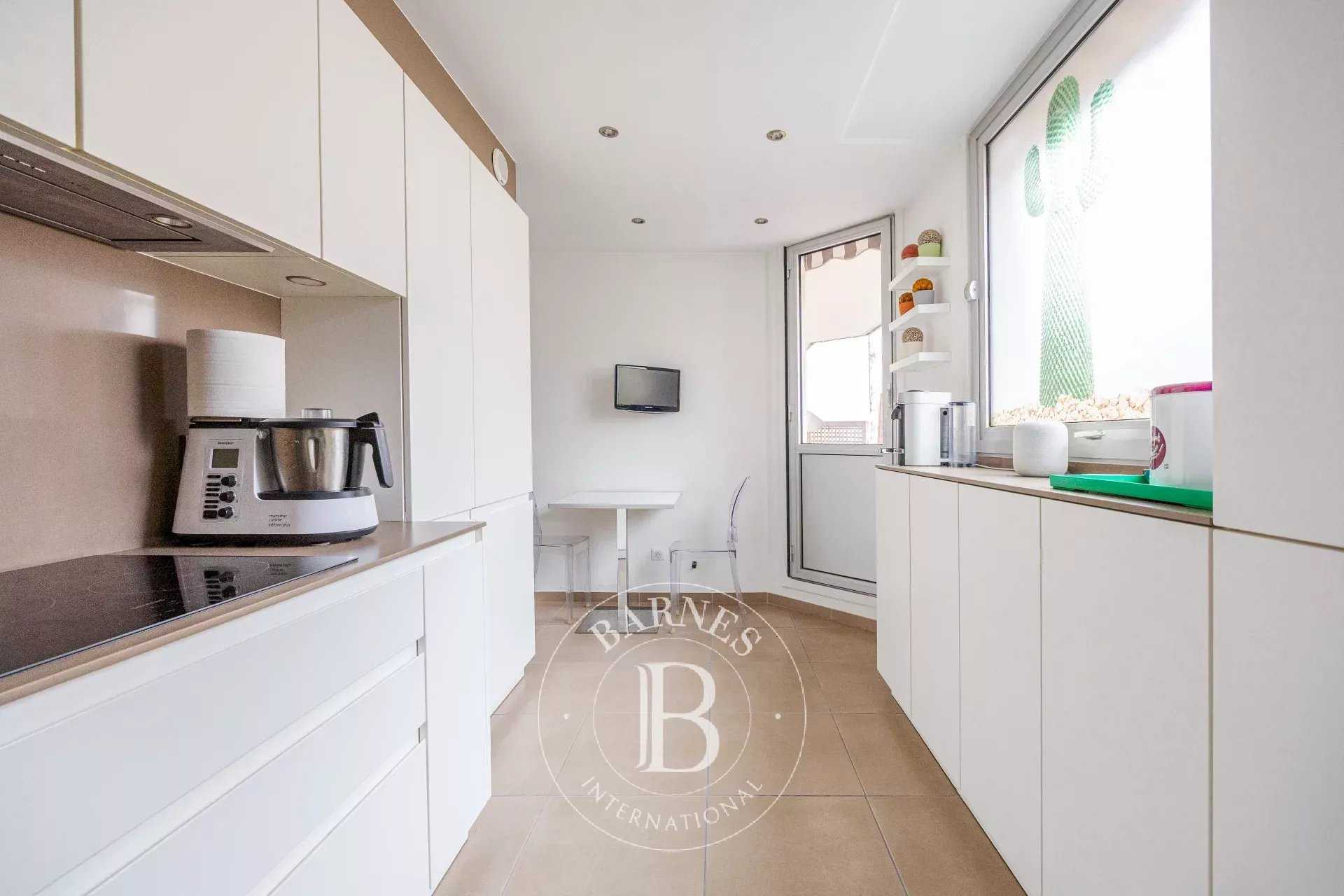 Boulogne-Billancourt  - Apartment 2 Bedrooms