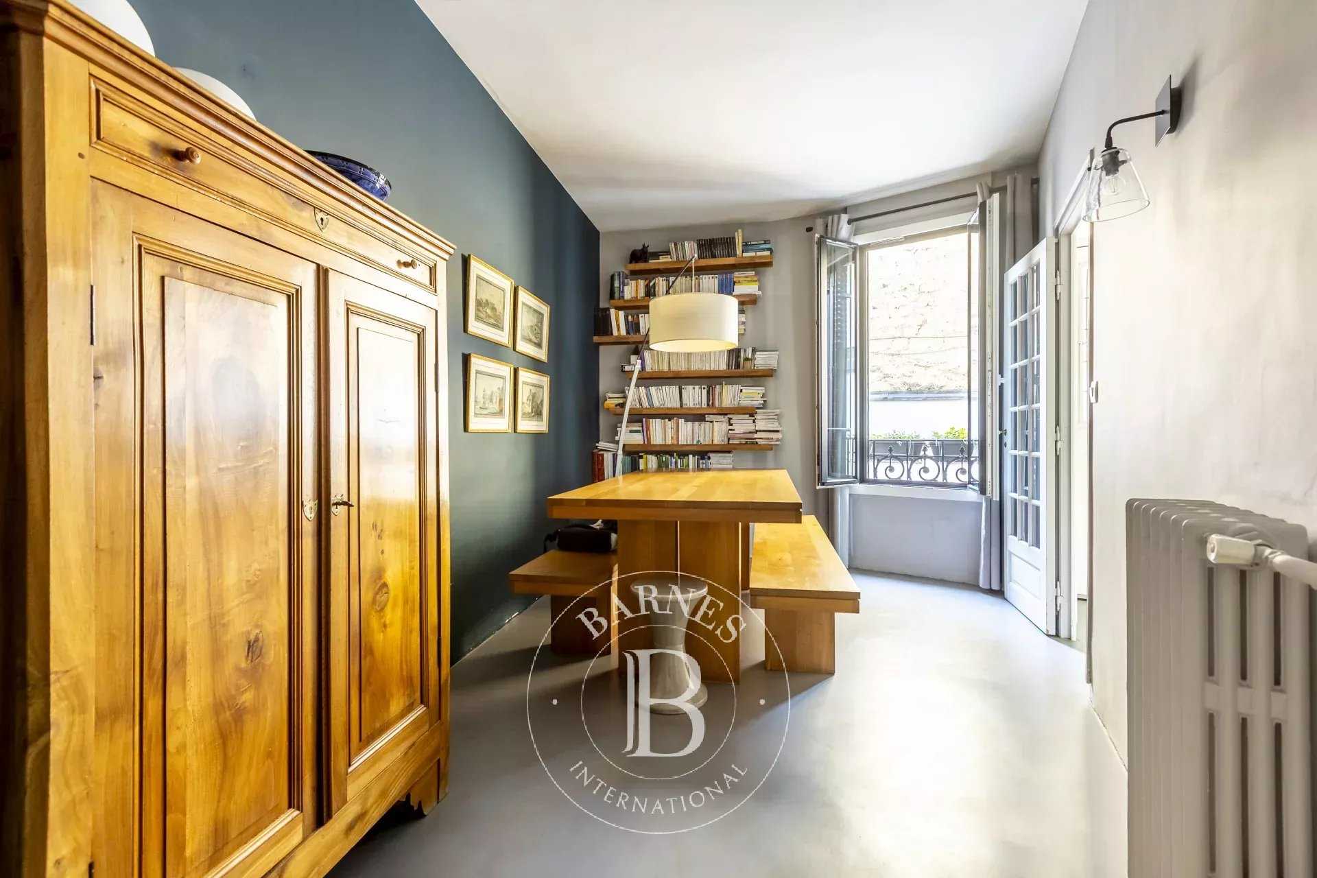 Boulogne-Billancourt  - Maison 7 Pièces 5 Chambres