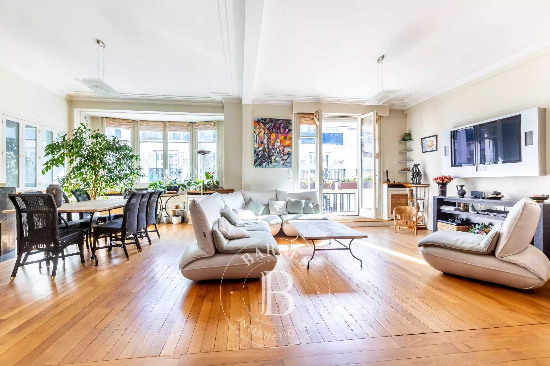 Boulogne-Billancourt  - Appartement 5 Pièces 3 Chambres