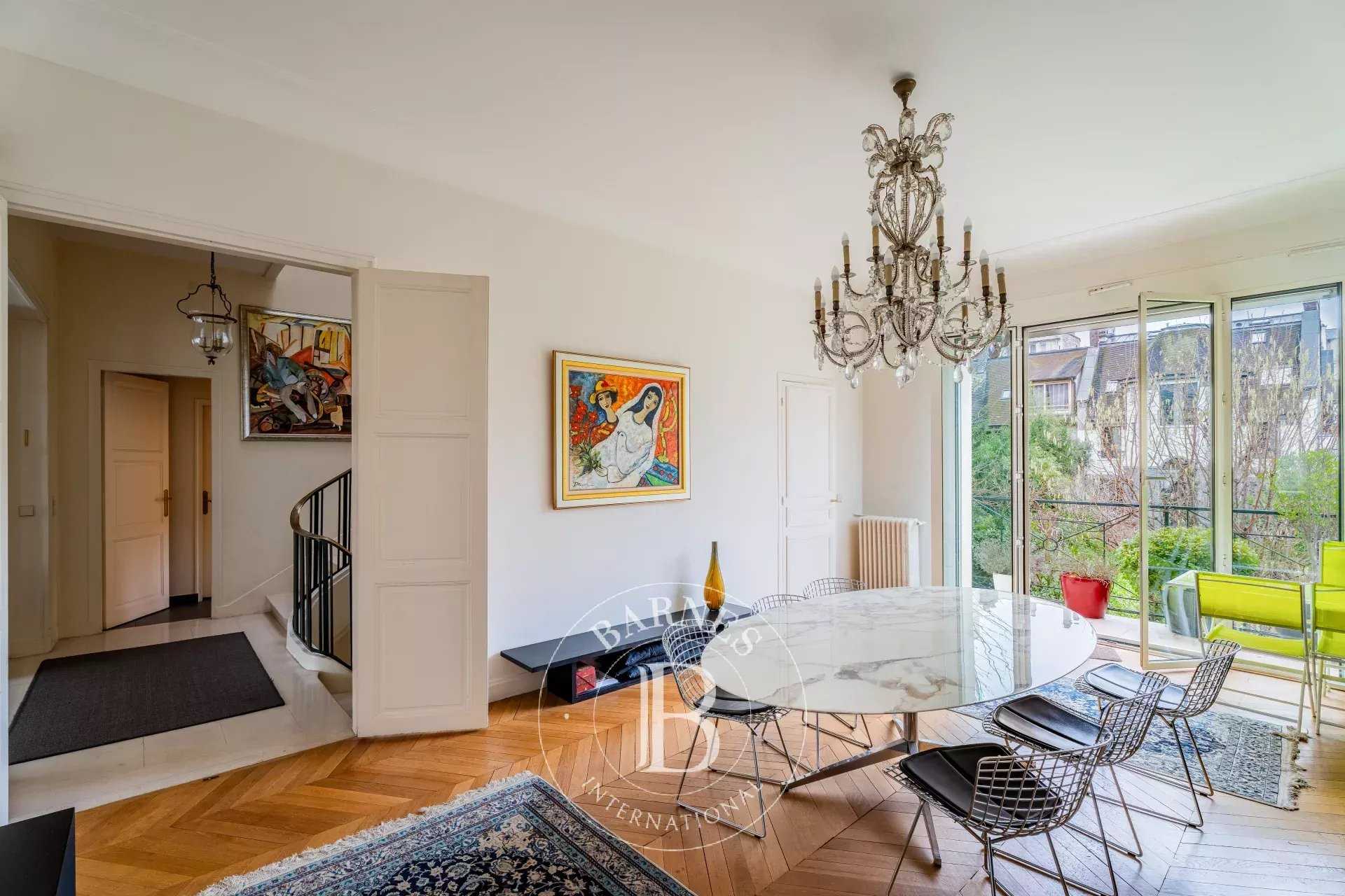 Boulogne-Billancourt  - Maison 11 Pi&egrave;ces 6 Chambres