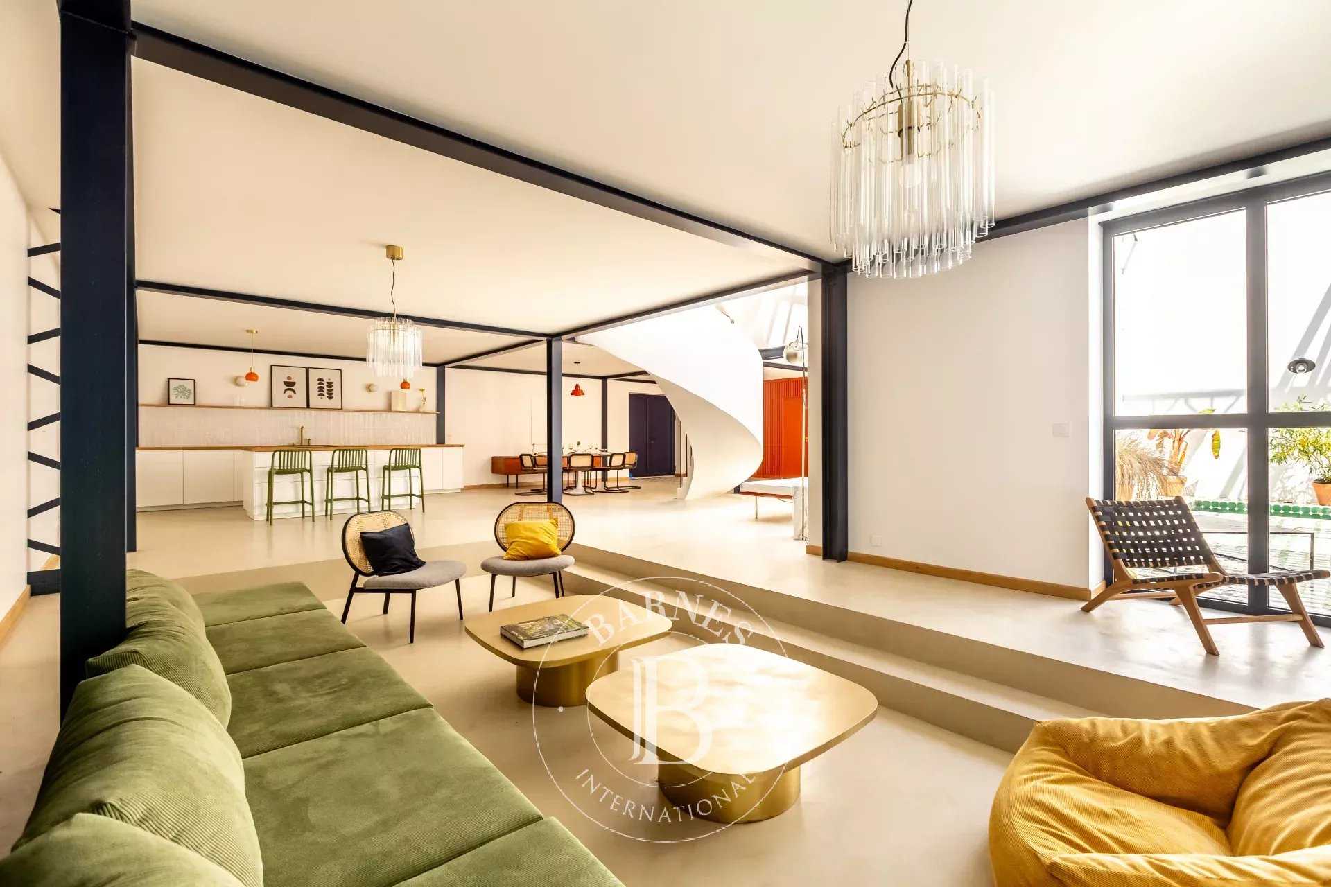 Boulogne-Billancourt  - Maison 7 Pi&egrave;ces 5 Chambres