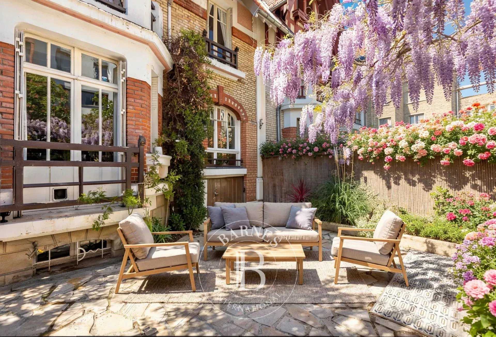 Boulogne-Billancourt  - Maison 8 Pi&egrave;ces 6 Chambres