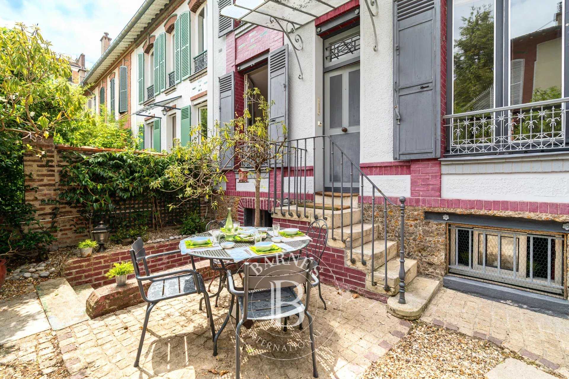 Boulogne-Billancourt  - Maison 6 Pi&egrave;ces 4 Chambres