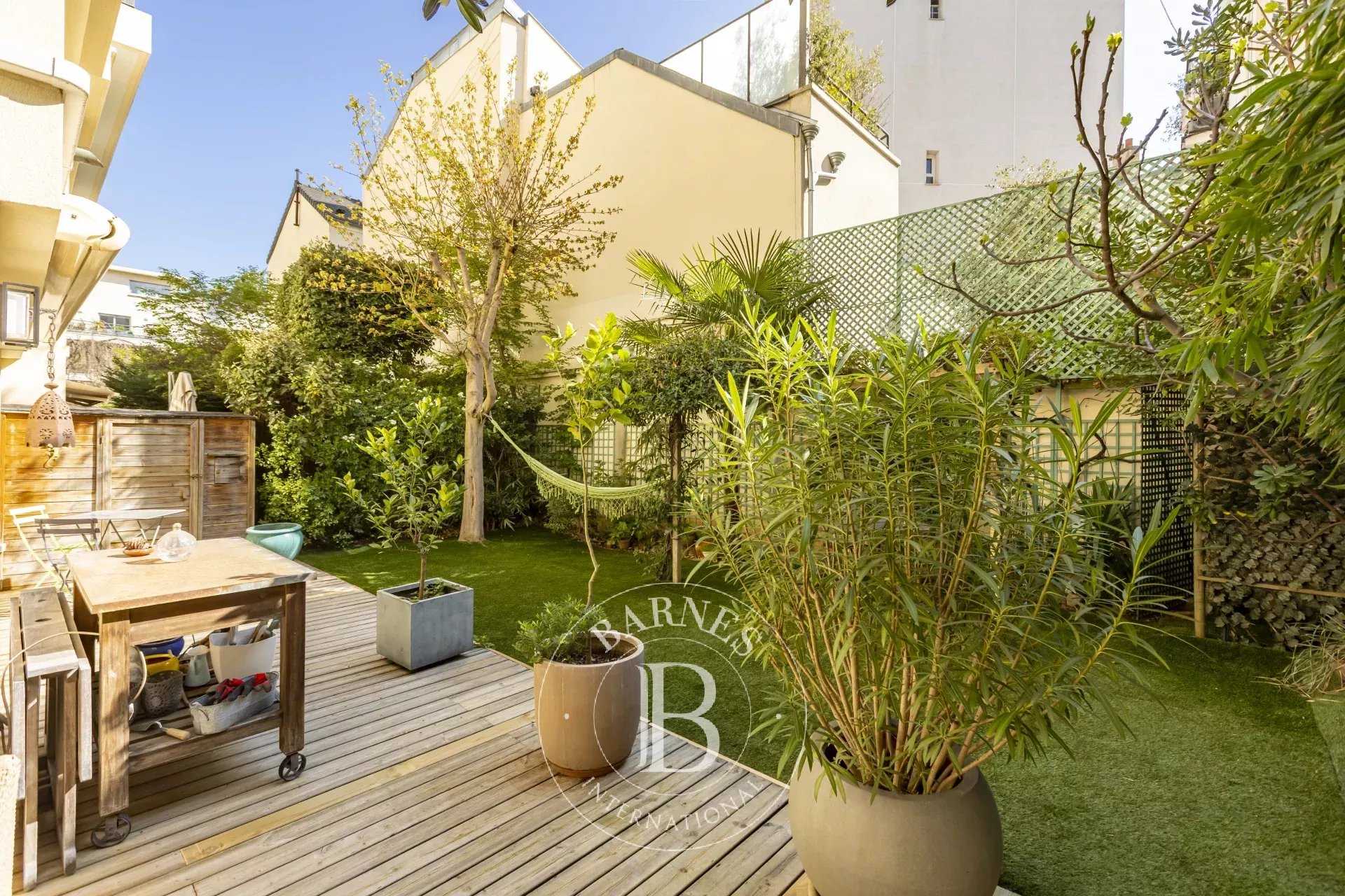 Appartement Boulogne-Billancourt  -  ref 85780312 (picture 1)