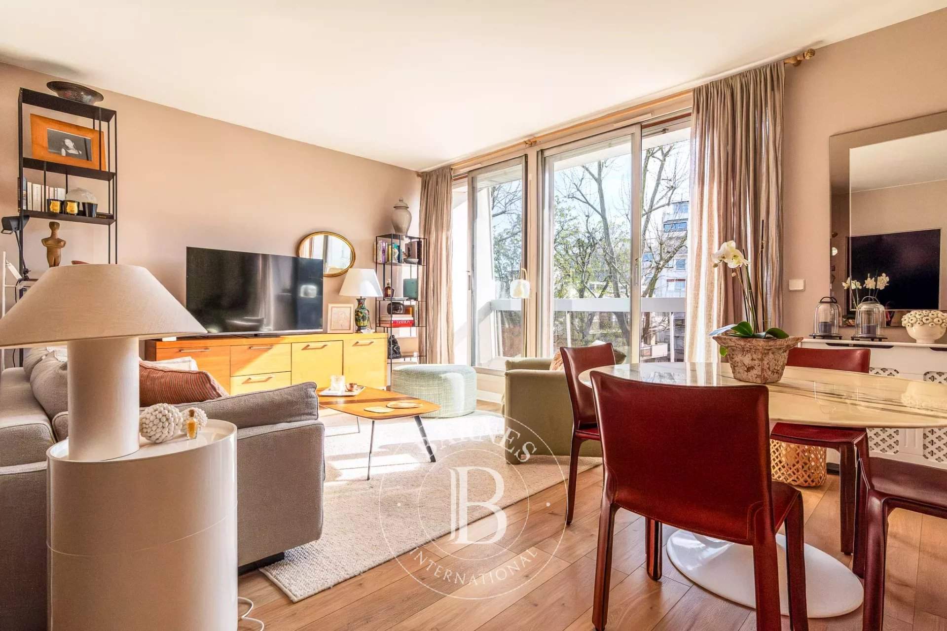 Boulogne-Billancourt  - Appartement 2 Pi&egrave;ces, 1 Chambre - picture 1