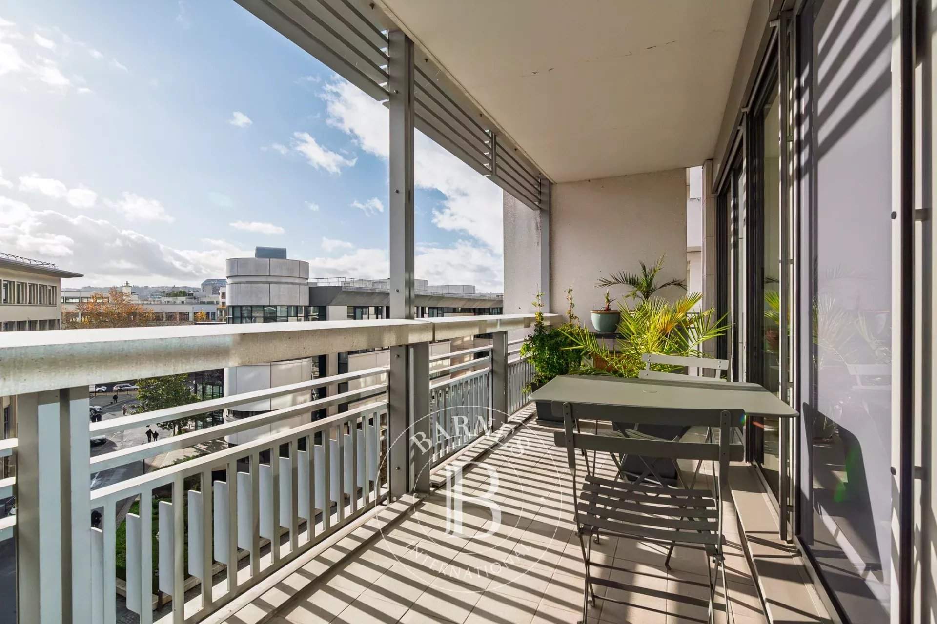 Boulogne-Billancourt  - Appartement 5 Pièces 3 Chambres - picture 2