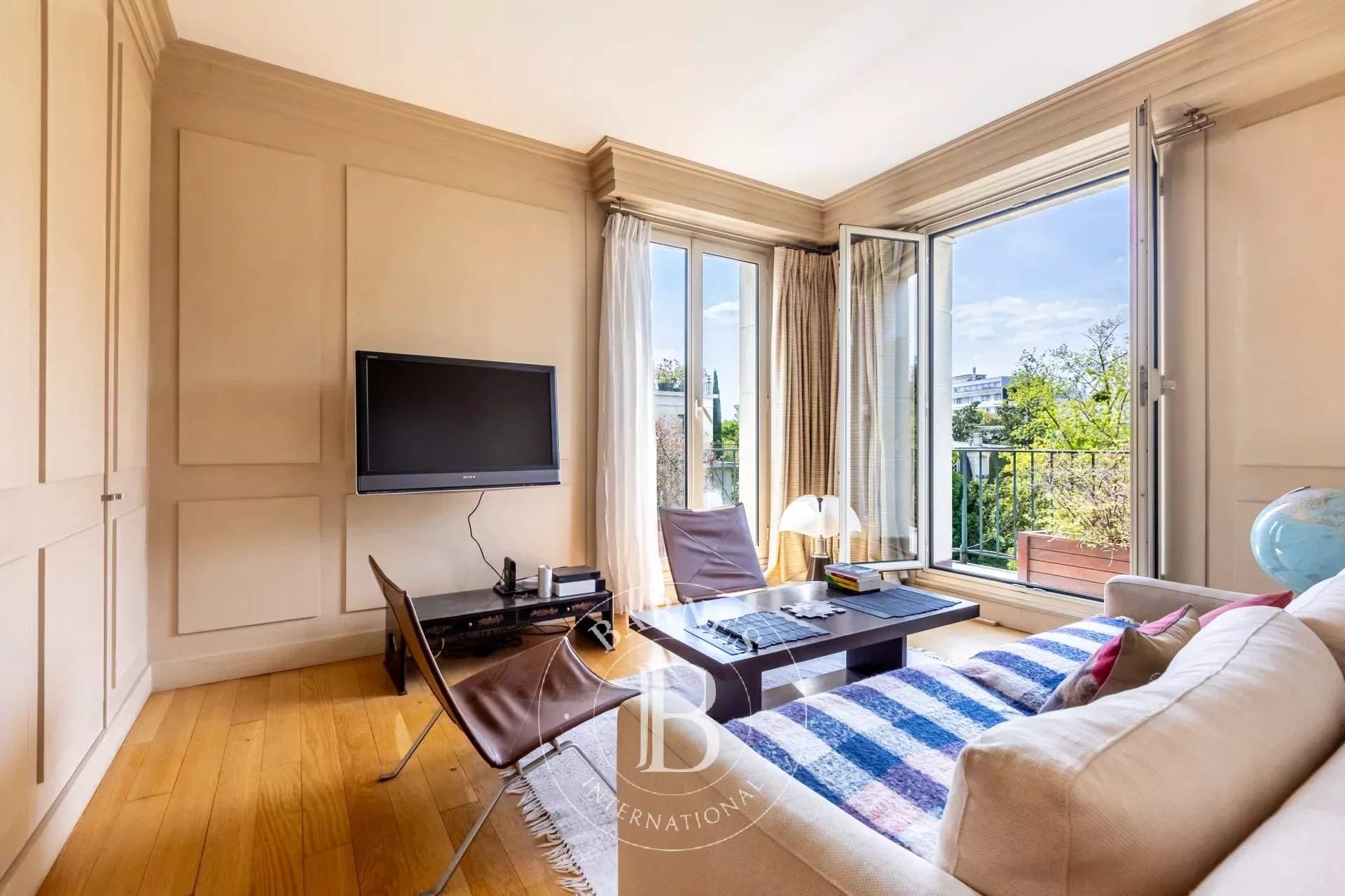 Boulogne-Billancourt  - Appartement 6 Pièces 3 Chambres - picture 13