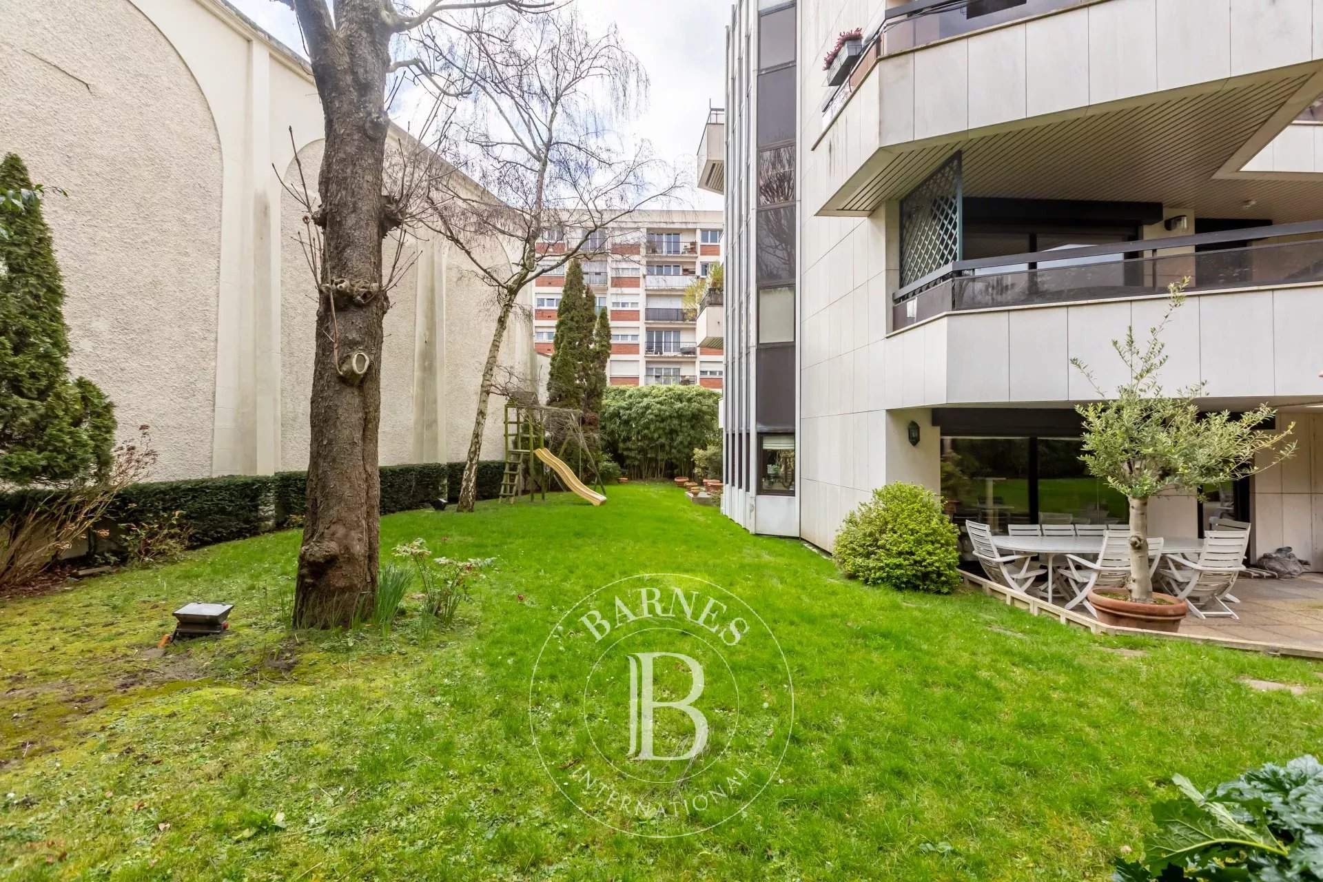 Boulogne-Billancourt  - Appartement 5 Pièces 3 Chambres - picture 10