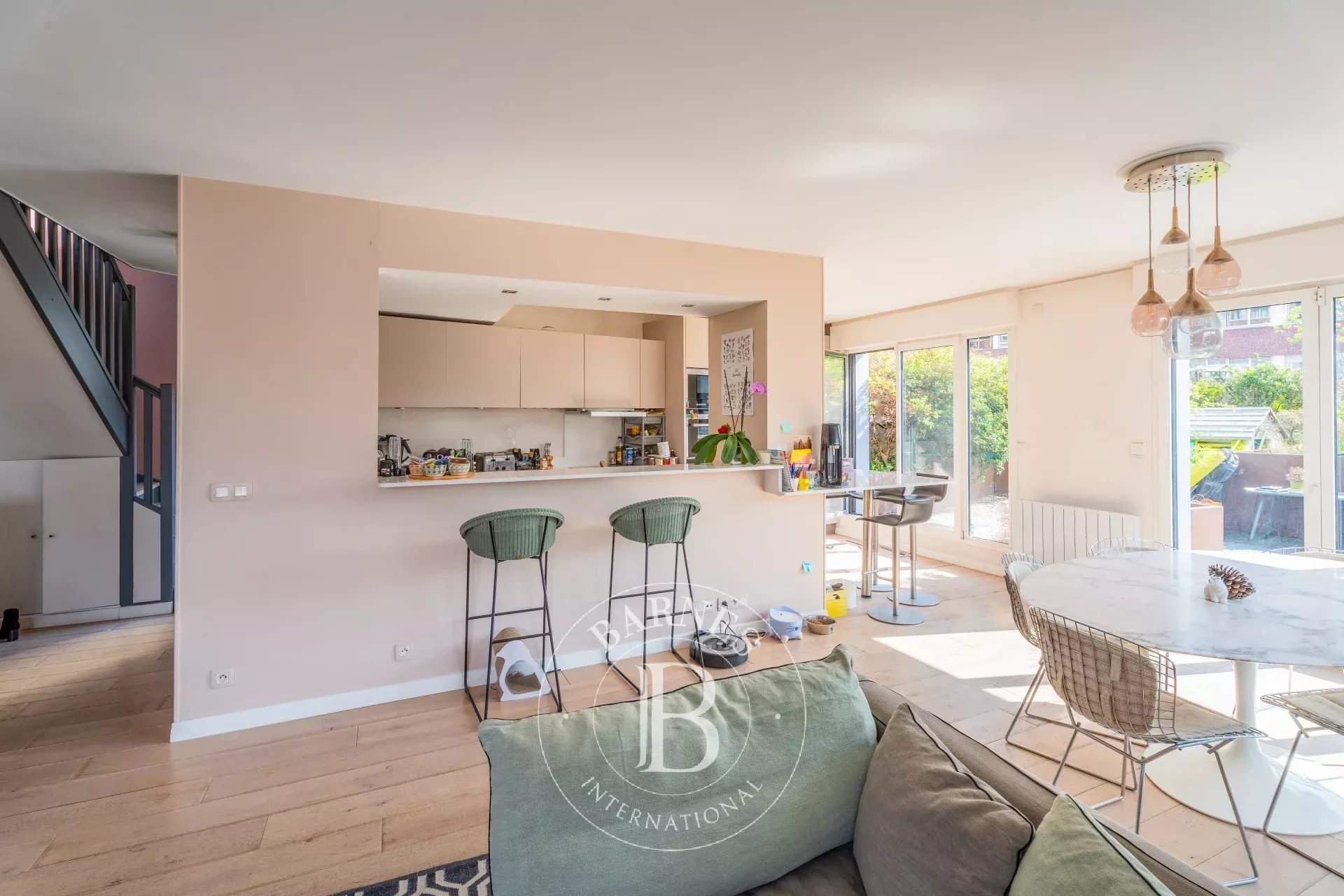 Boulogne-Billancourt  - Appartement 8 Pièces 5 Chambres - picture 4