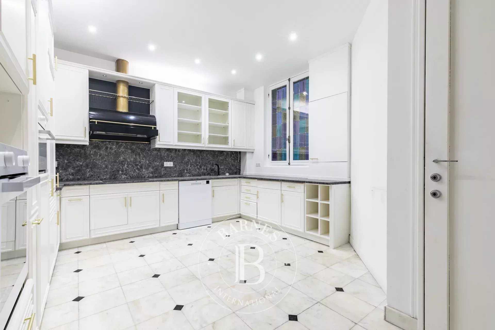 Paris  - Apartment 3 Bedrooms