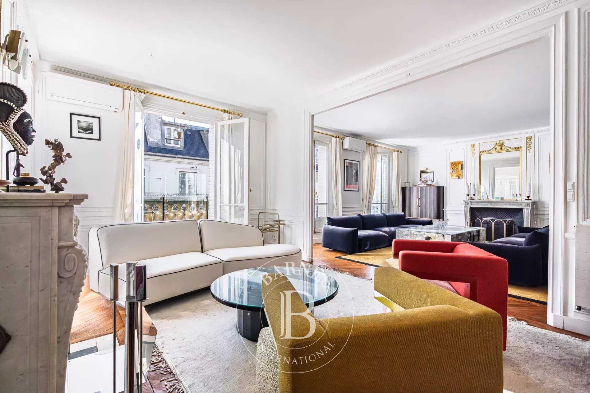 Paris  - Appartement 7 Pi&egrave;ces 5 Chambres