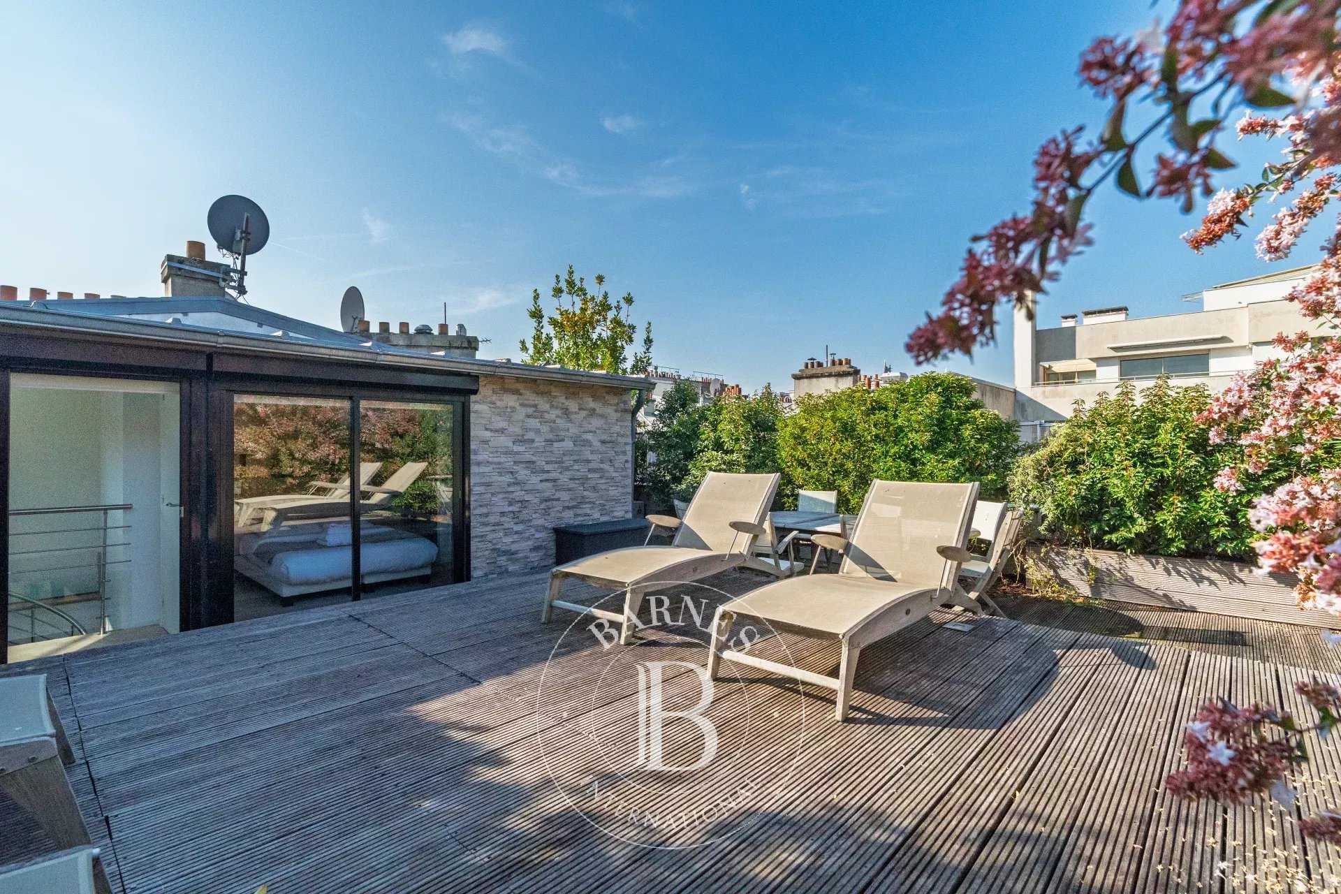 Paris  - Apartment 3 Bedrooms