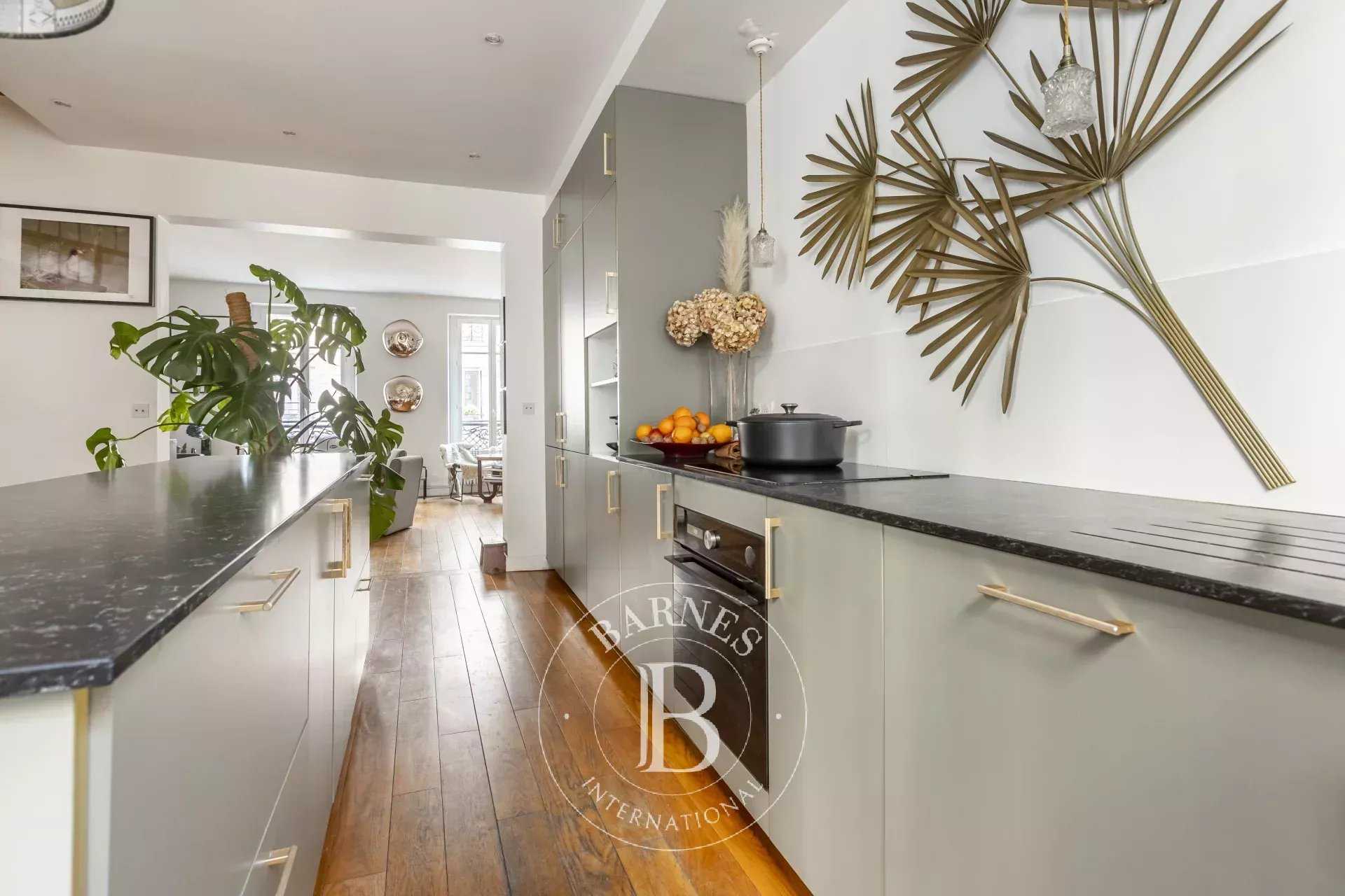 Paris  - Apartment 4 Bedrooms