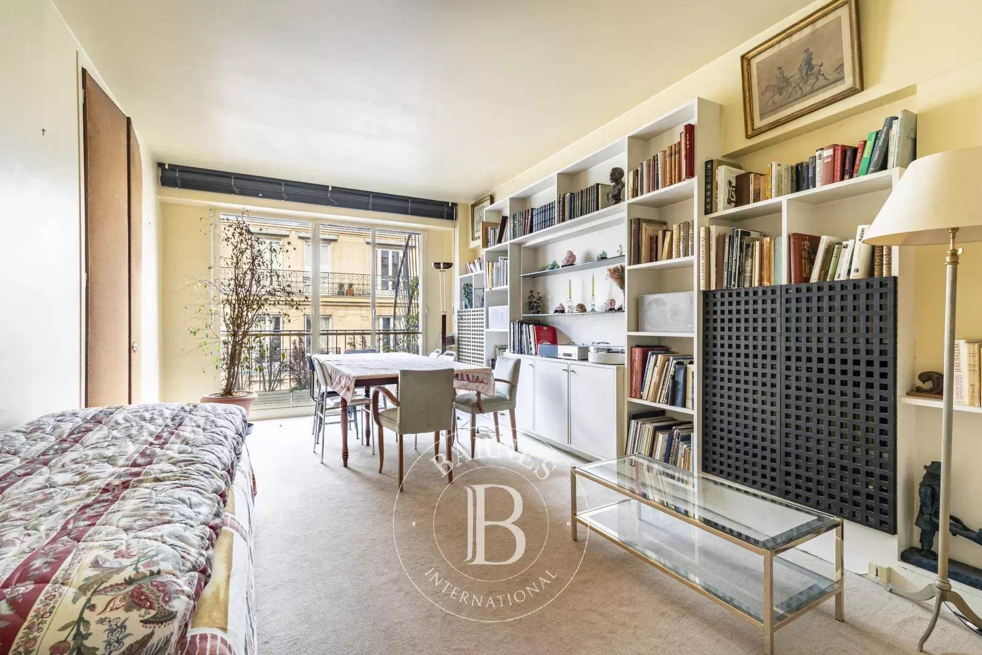 Paris  - Apartment 2 Bedrooms