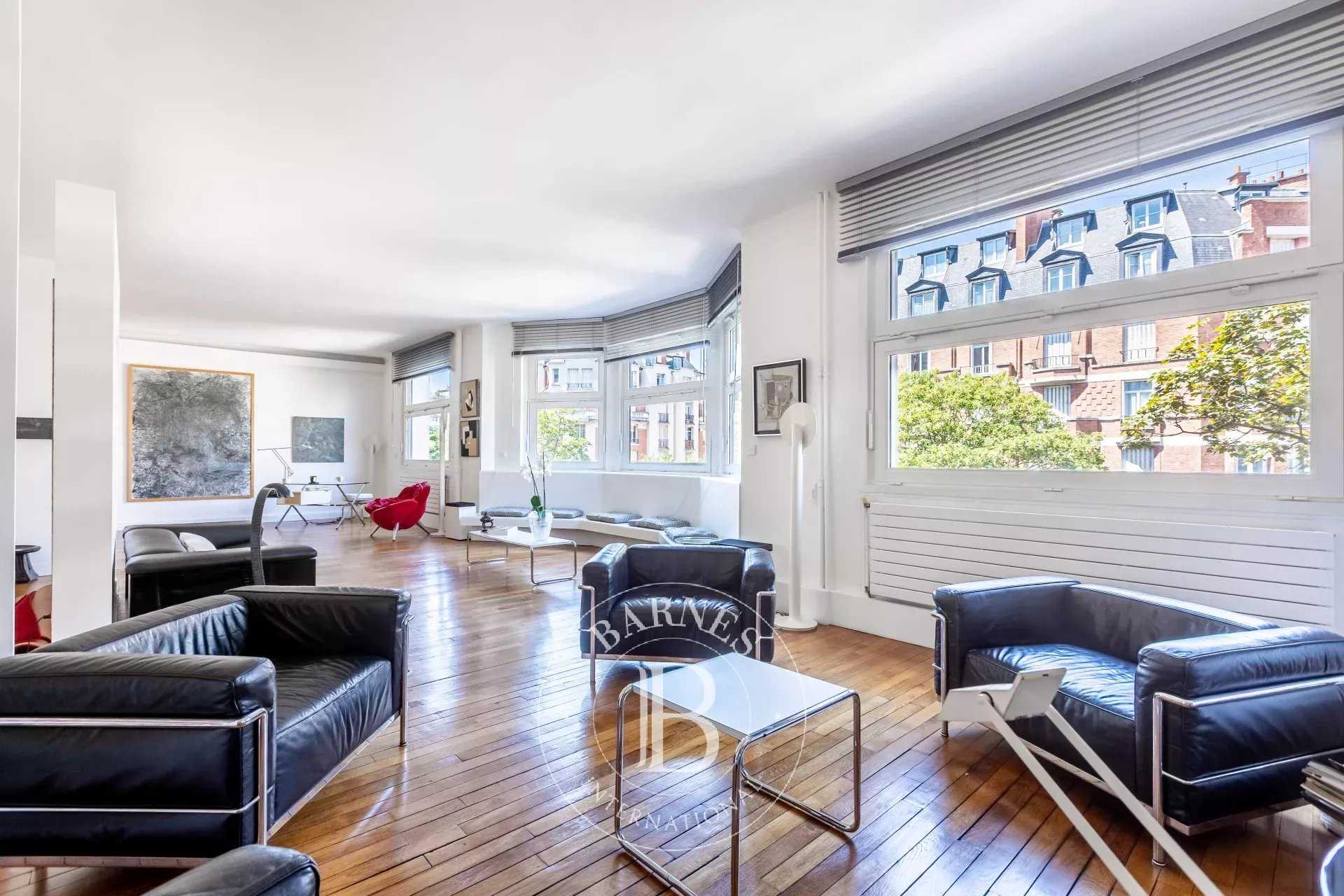 Paris  - Apartment 4 Bedrooms