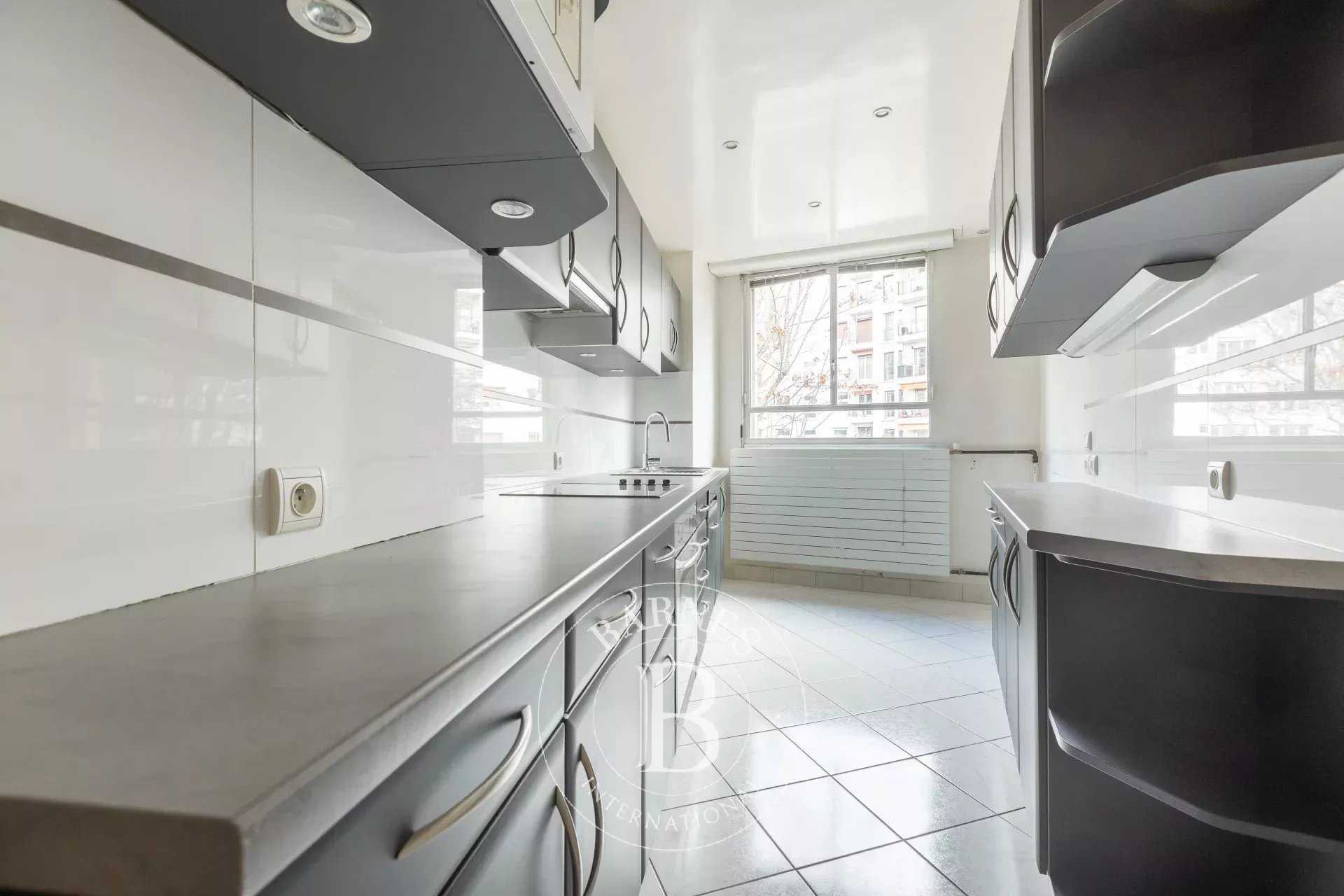 Paris  - Piso 4 Cuartos 2 Habitaciones