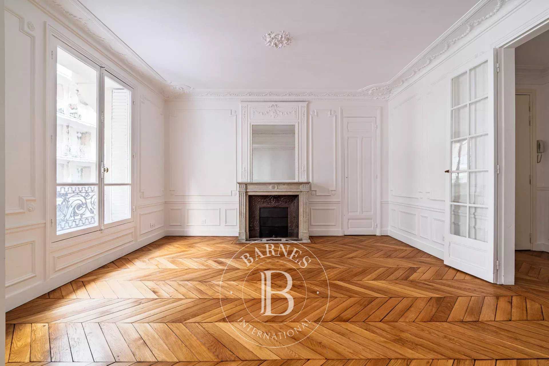 Paris  - Apartment 3 Bedrooms