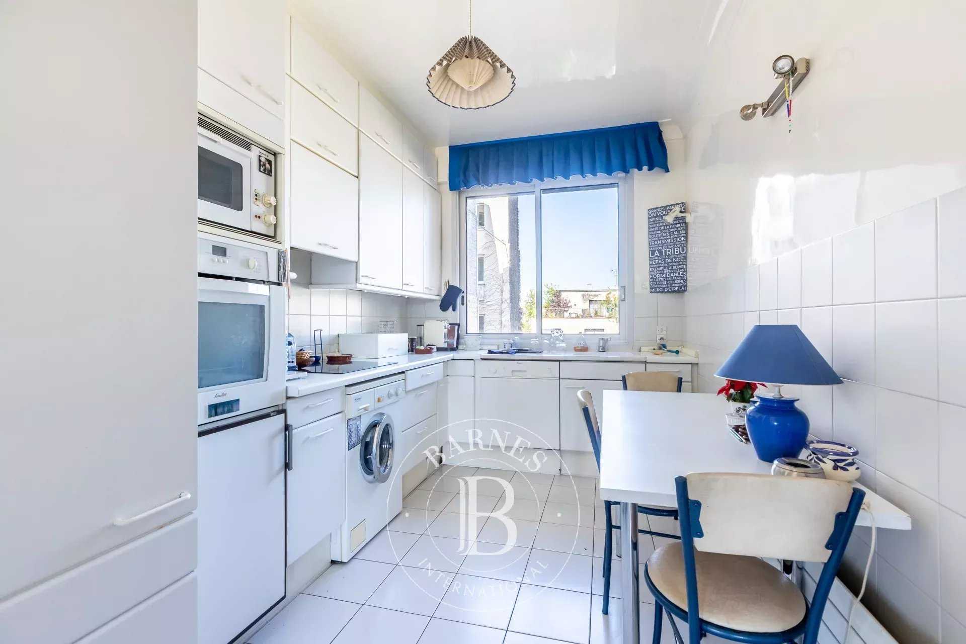 Paris  - Piso 5 Cuartos 3 Habitaciones