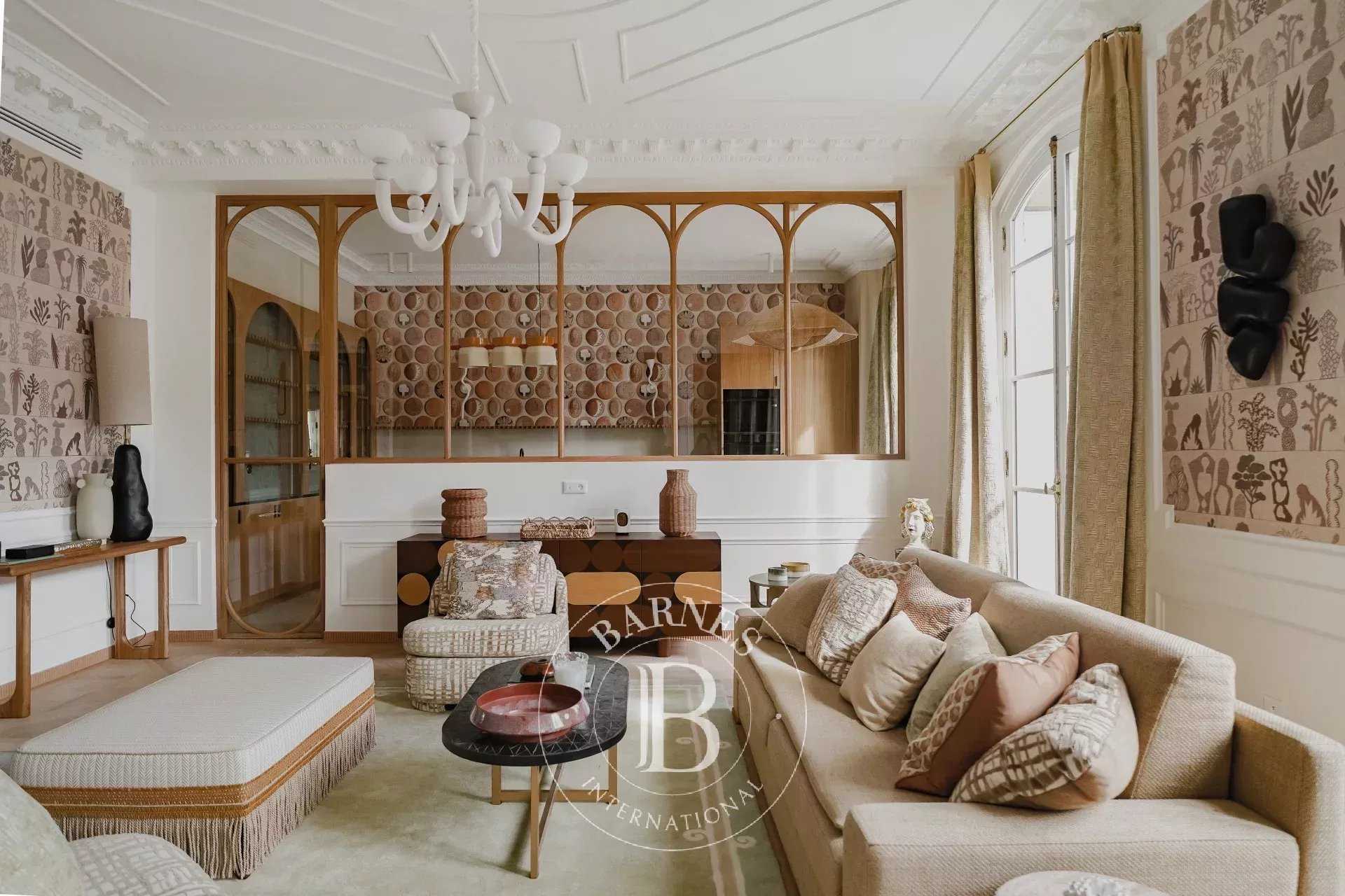 Paris  - Apartment 4 Bedrooms