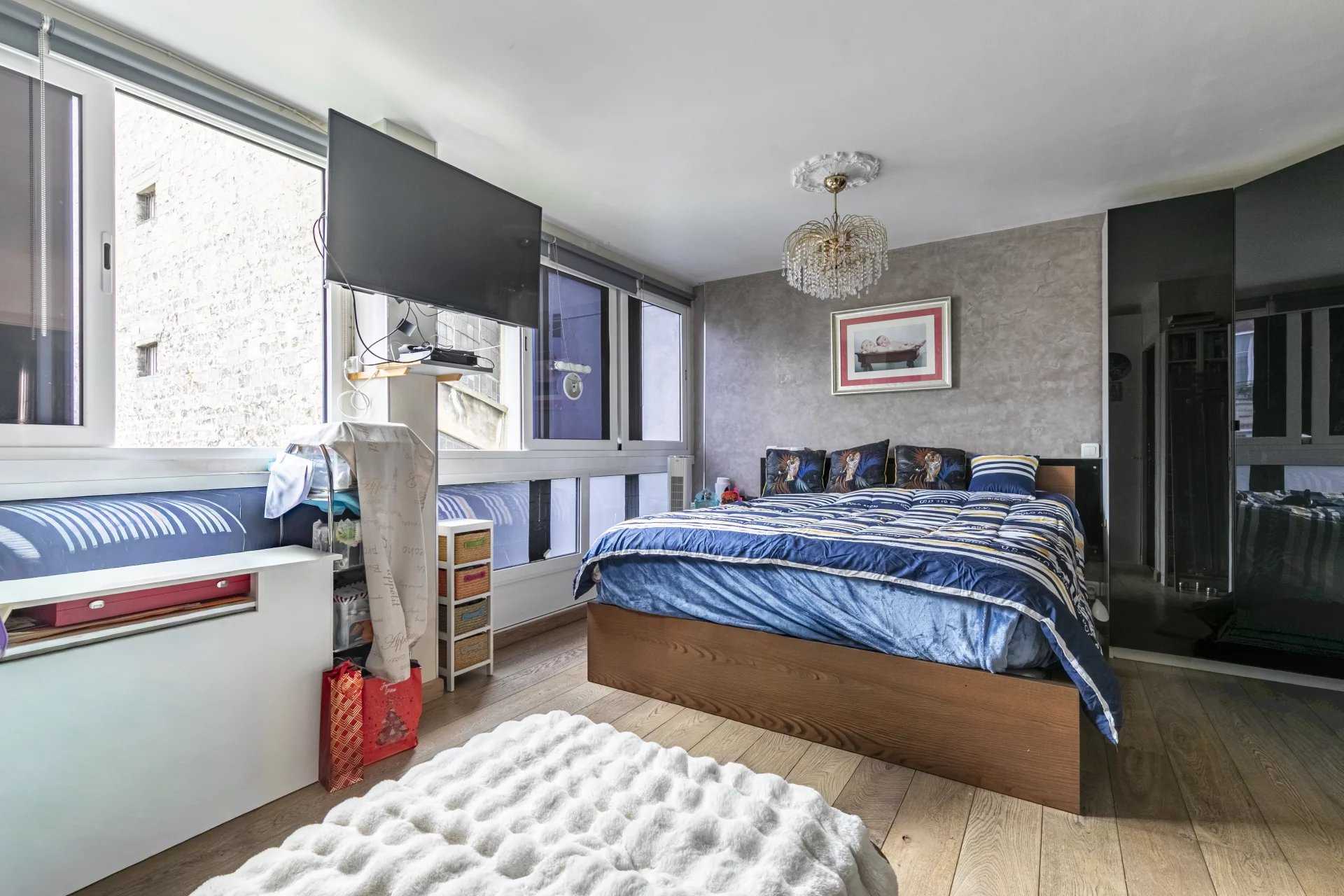 Paris  - Apartment 3 Bedrooms