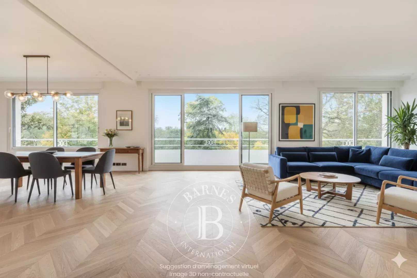 Paris  - Appartement 6 Pi&egrave;ces 4 Chambres