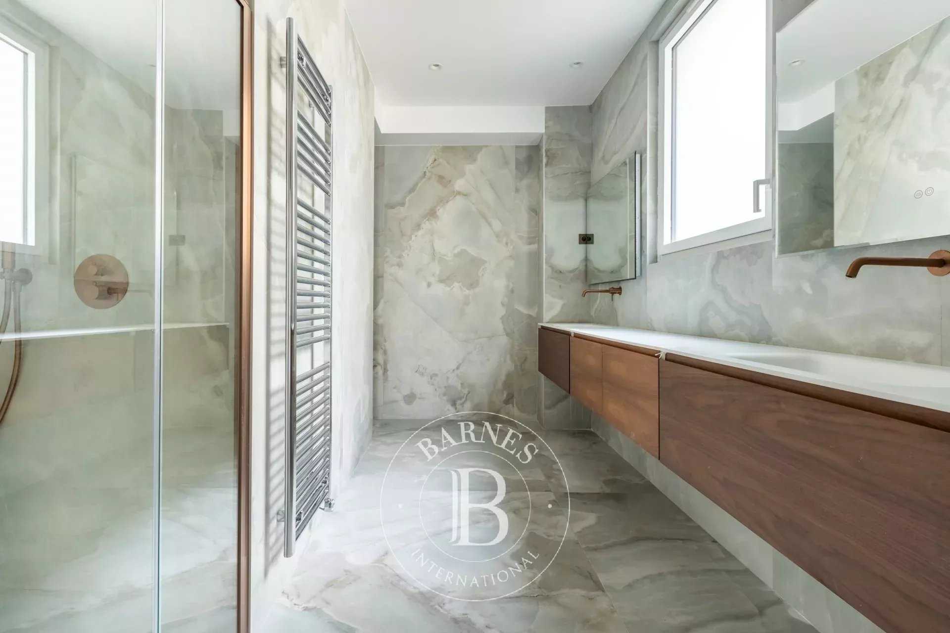 Paris  - Apartment 3 Bedrooms