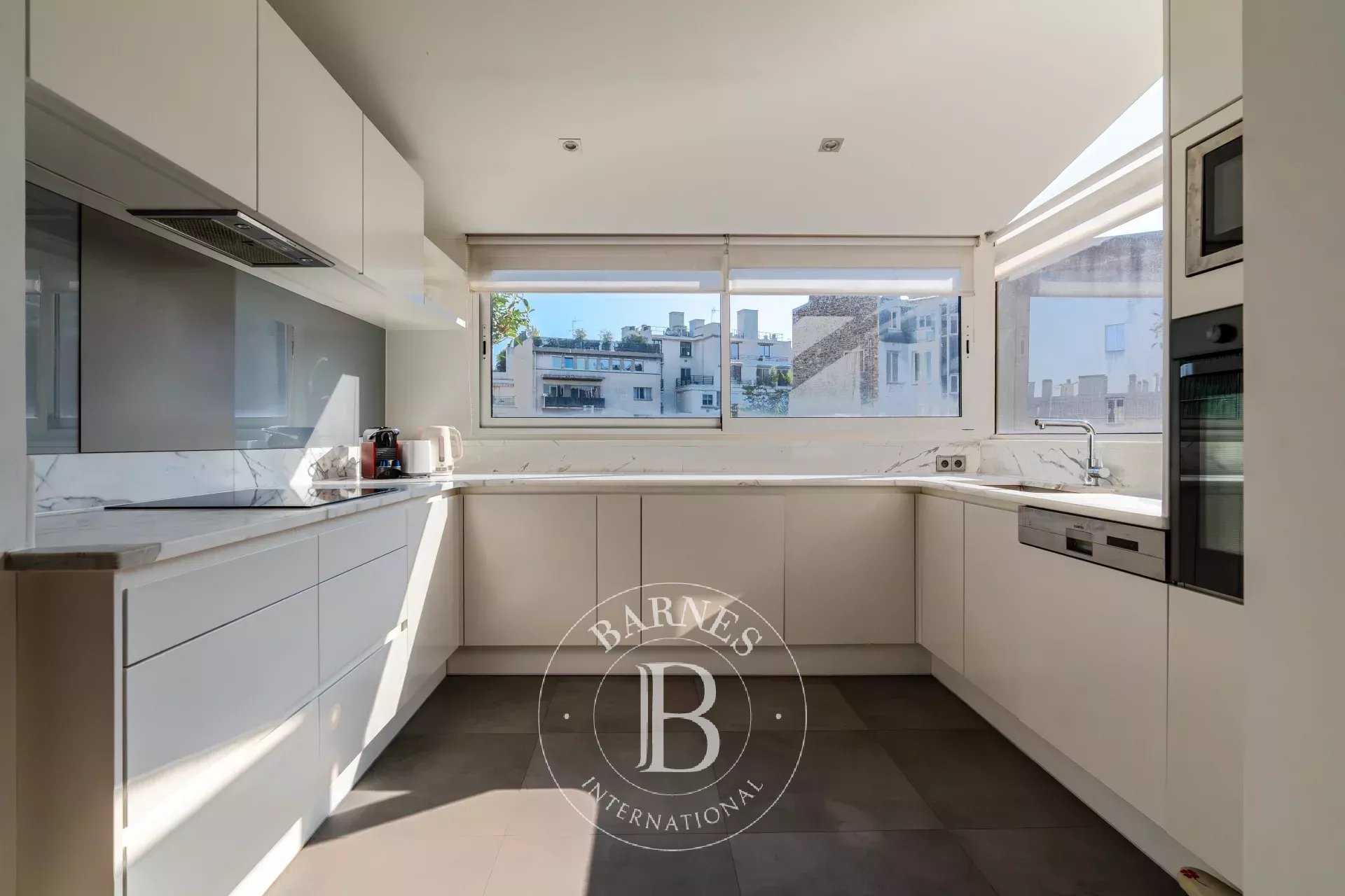 Paris  - Apartment 3 Bedrooms