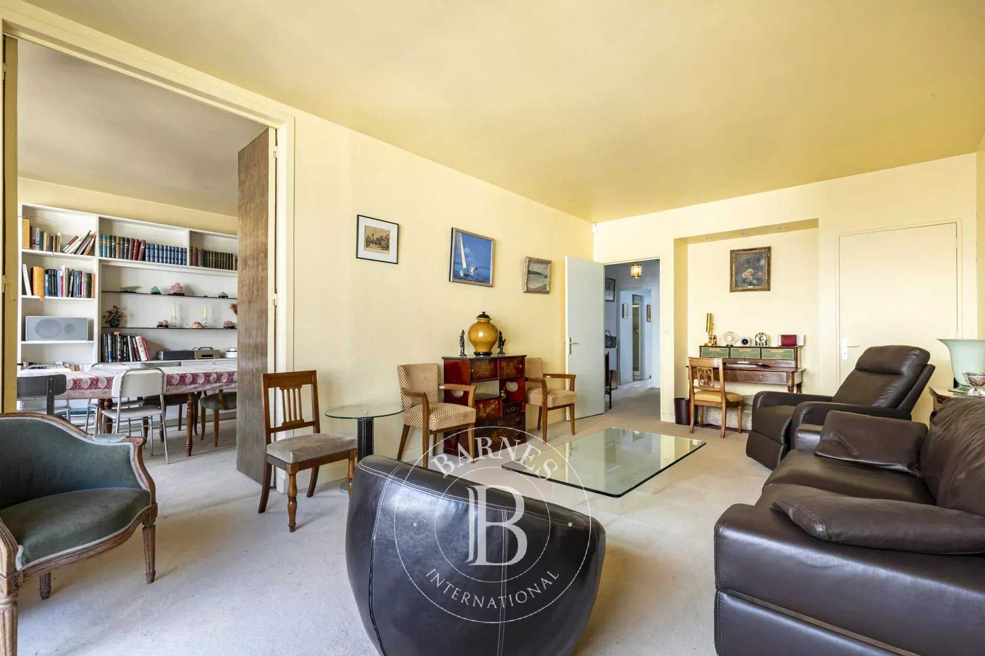 Paris  - Apartment 2 Bedrooms