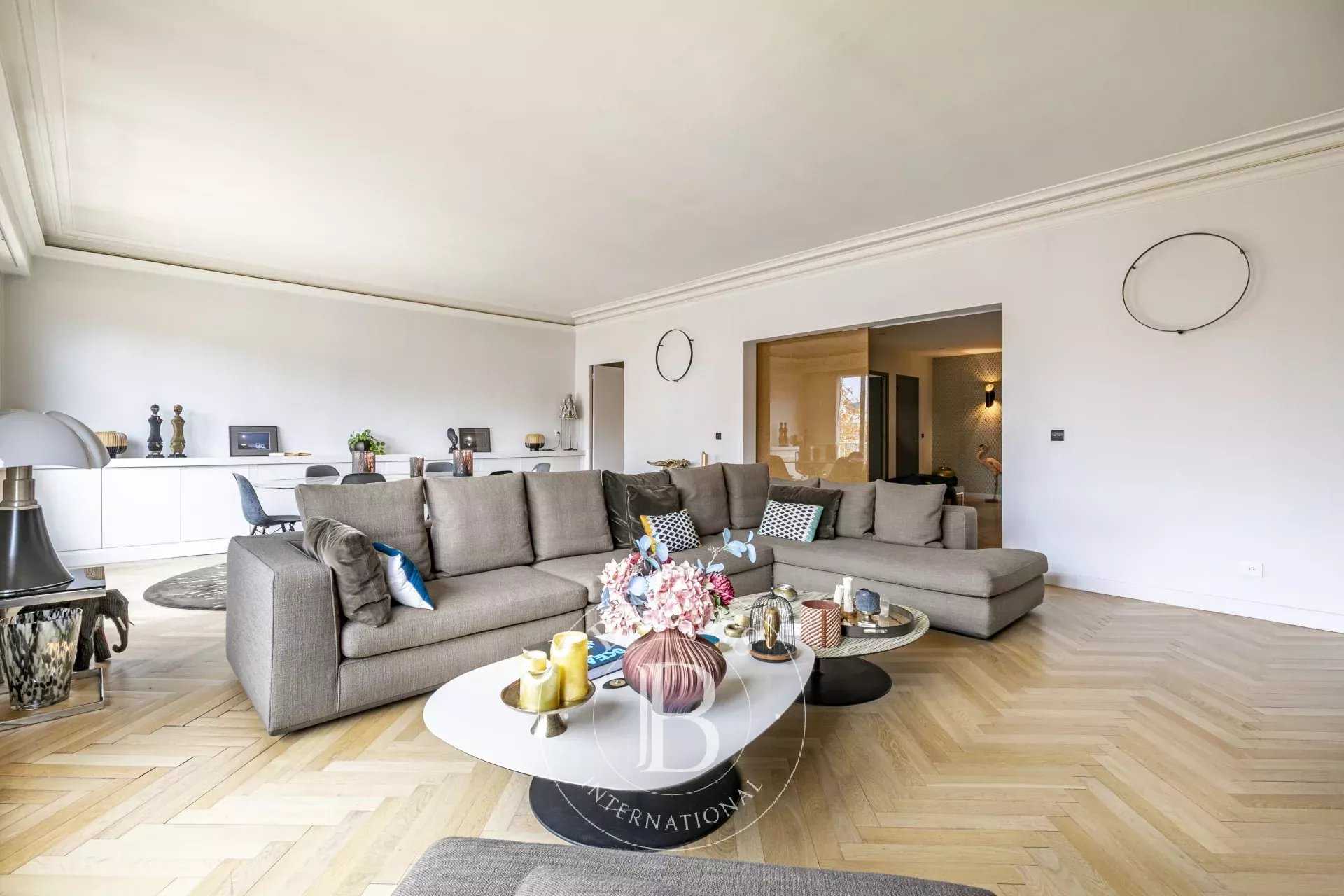 Paris  - Piso 6 Cuartos 4 Habitaciones