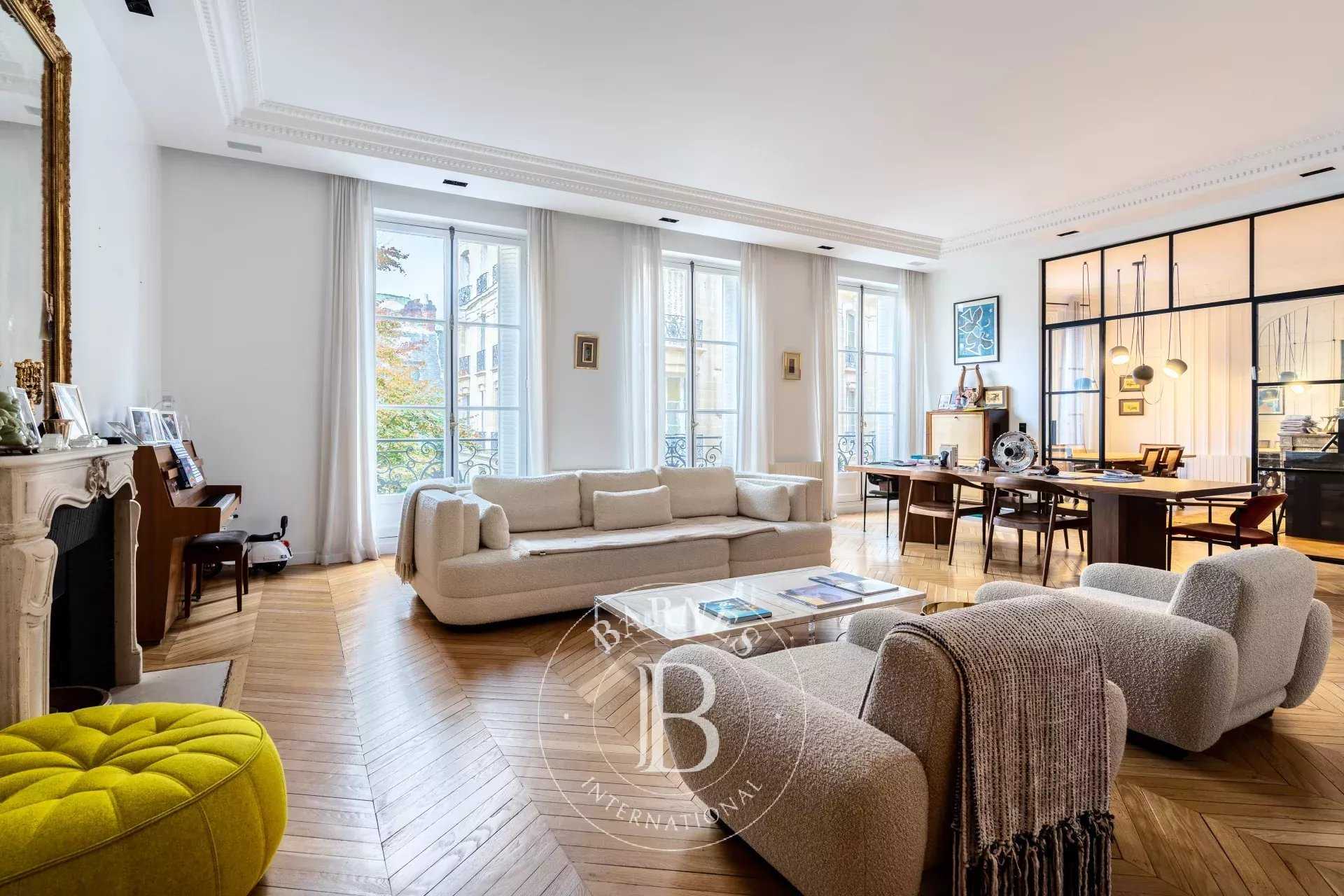 Appartement Paris 75016  -  ref 83633173 (picture 1)