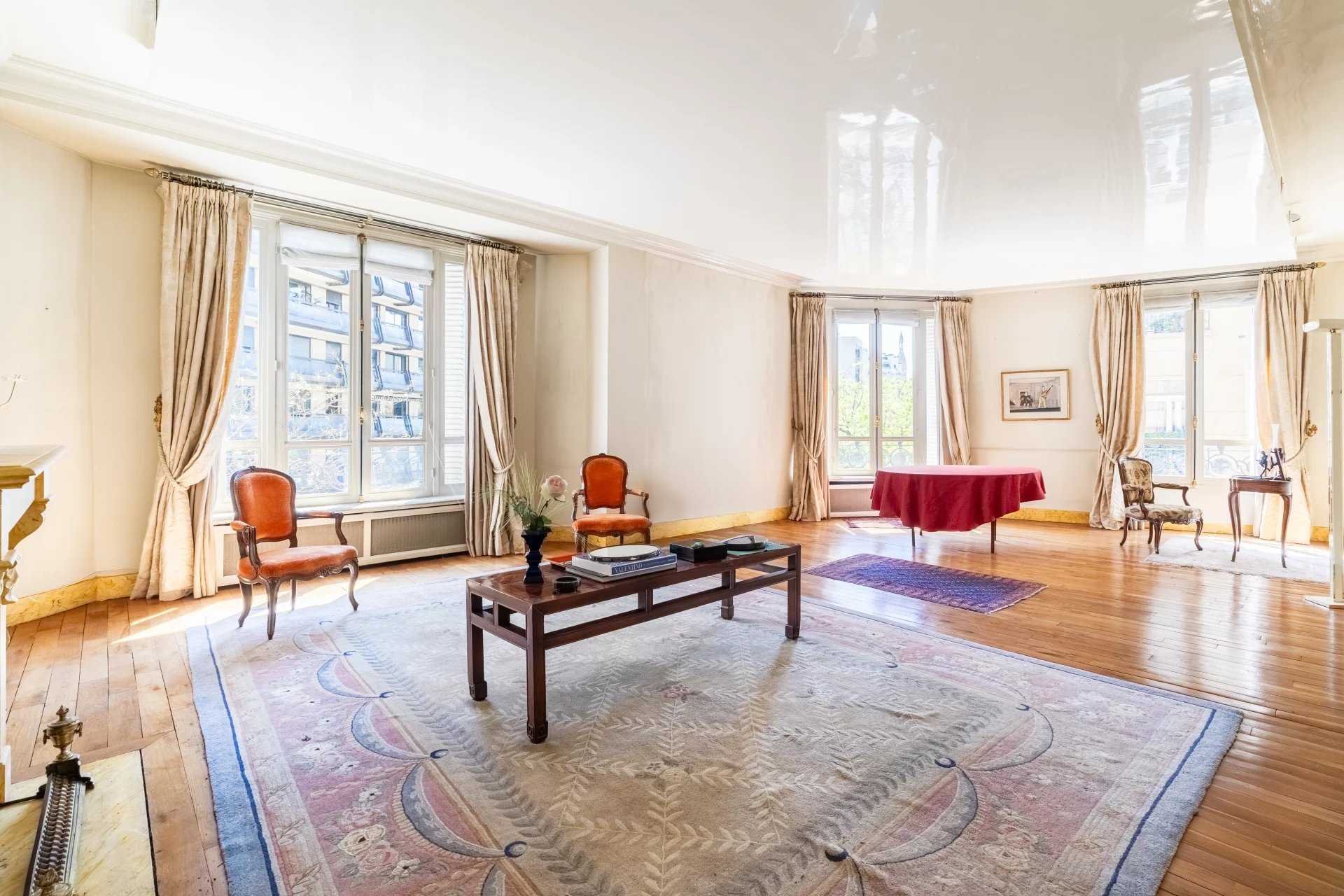 Appartement Paris 75016  -  ref 85894119 (picture 1)