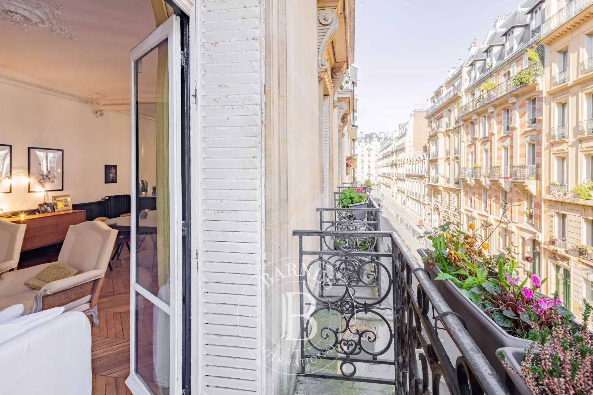 Appartement Paris 75016  -  ref 82839527 (picture 1)