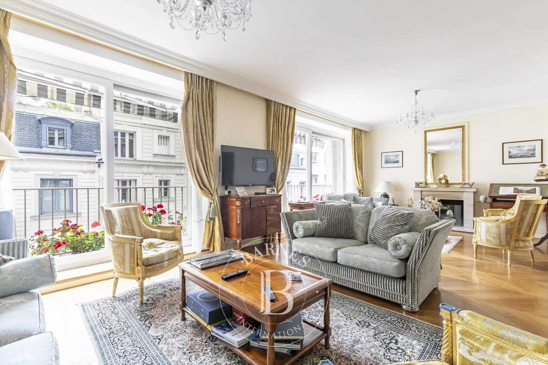 Townhouse Paris 75016  -  ref 87071733 (picture 1)