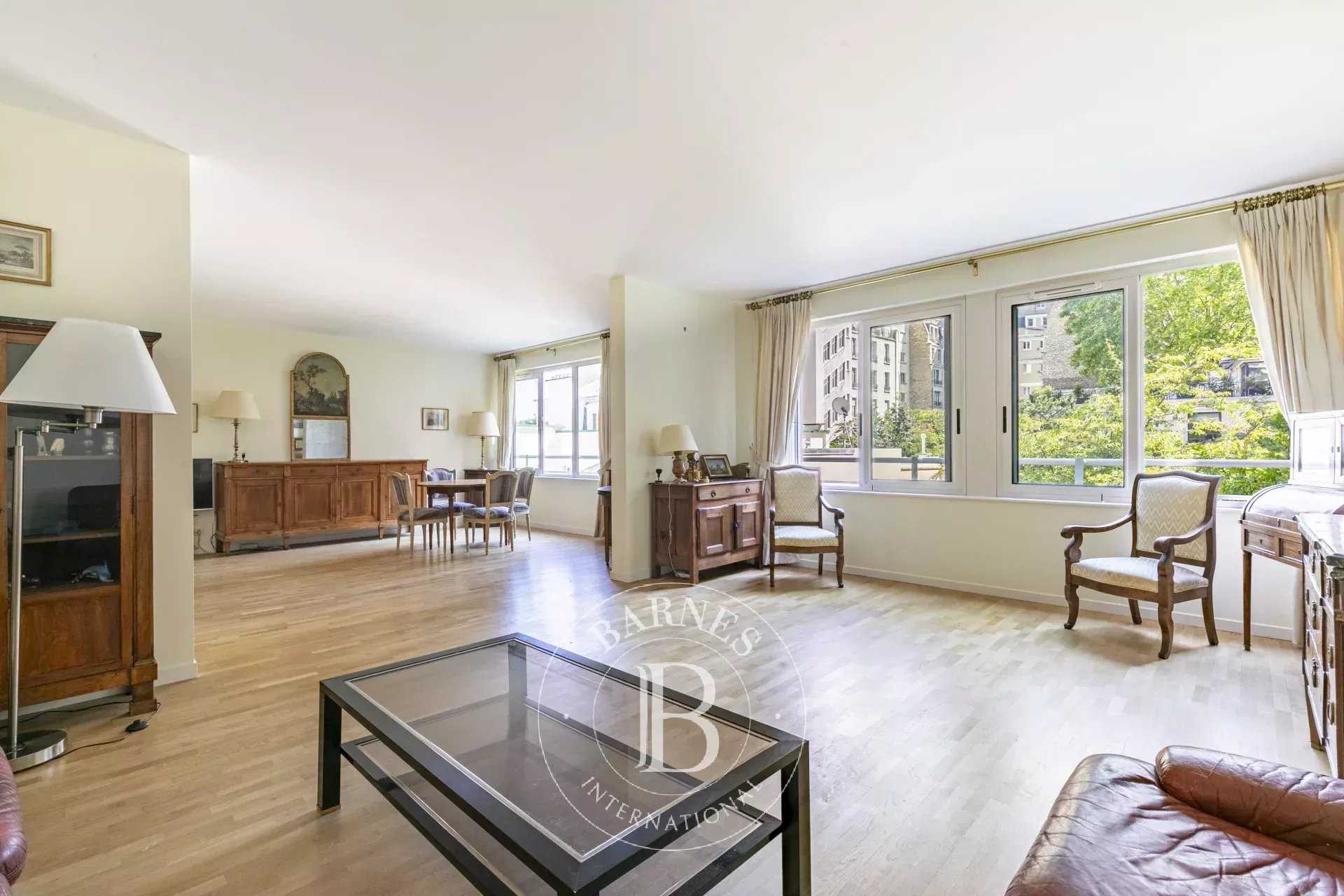 Appartement Paris 75016  -  ref 85978000 (picture 1)