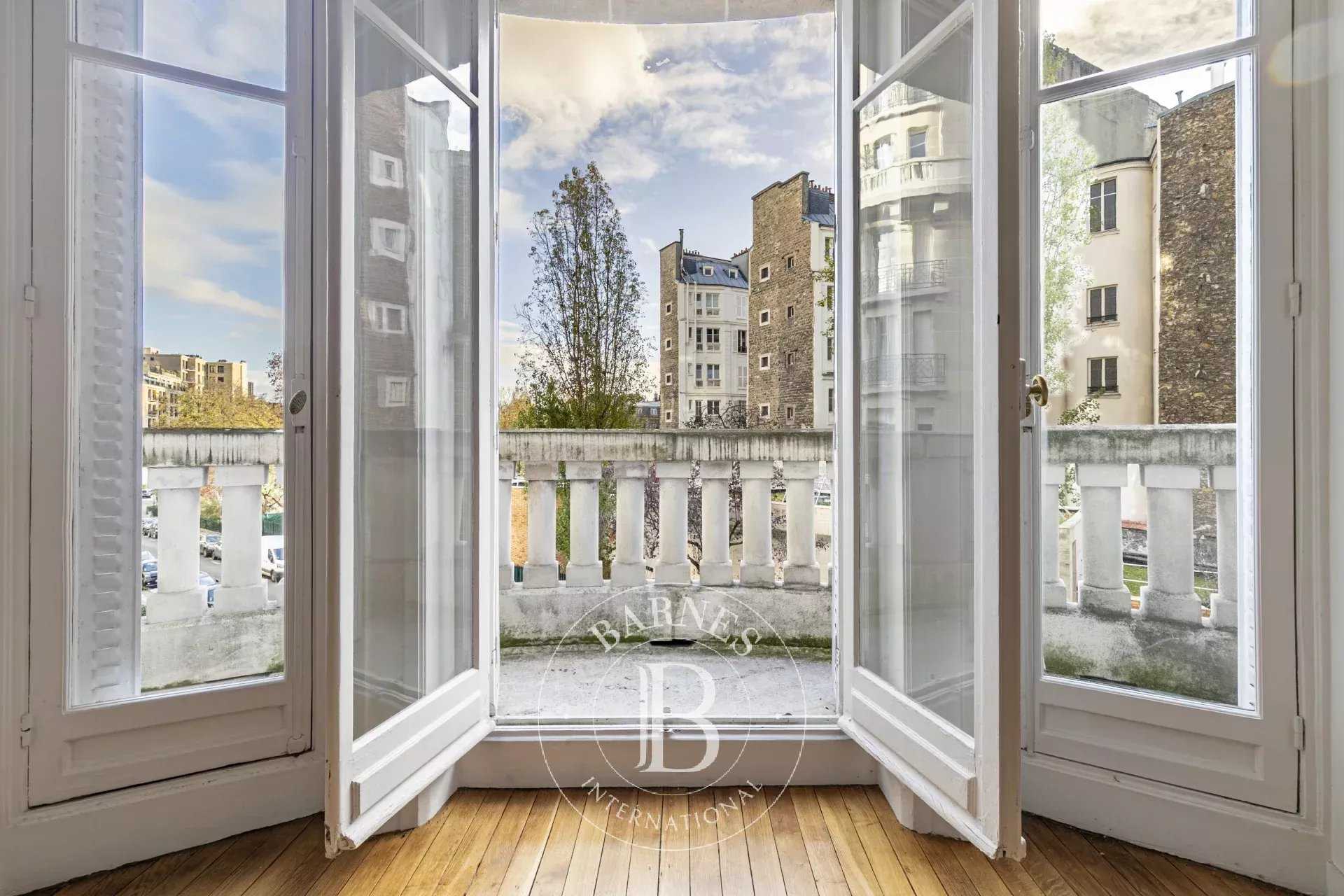 Paris  - Apartment 3 Bedrooms