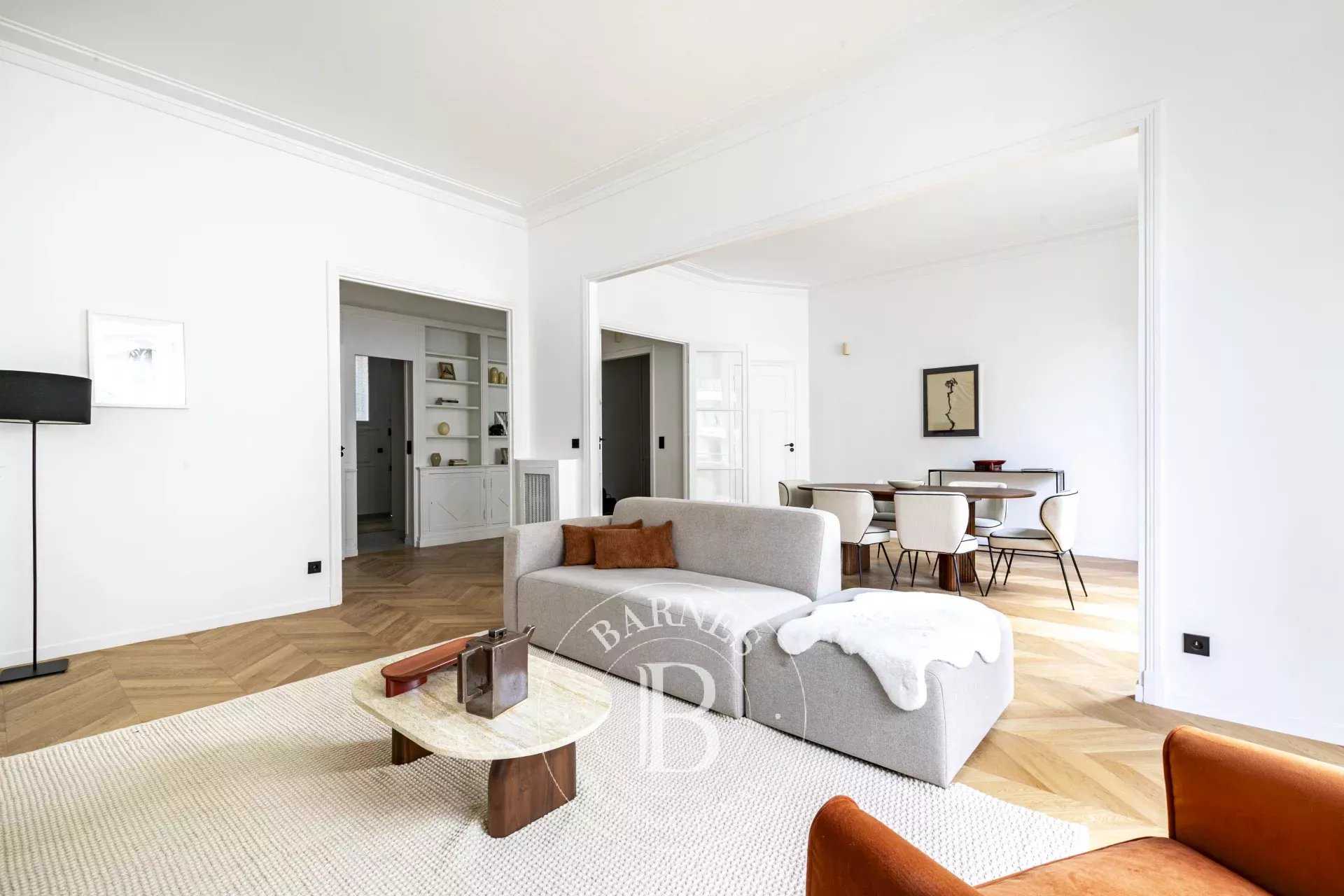 Paris  - Apartment 3 Bedrooms