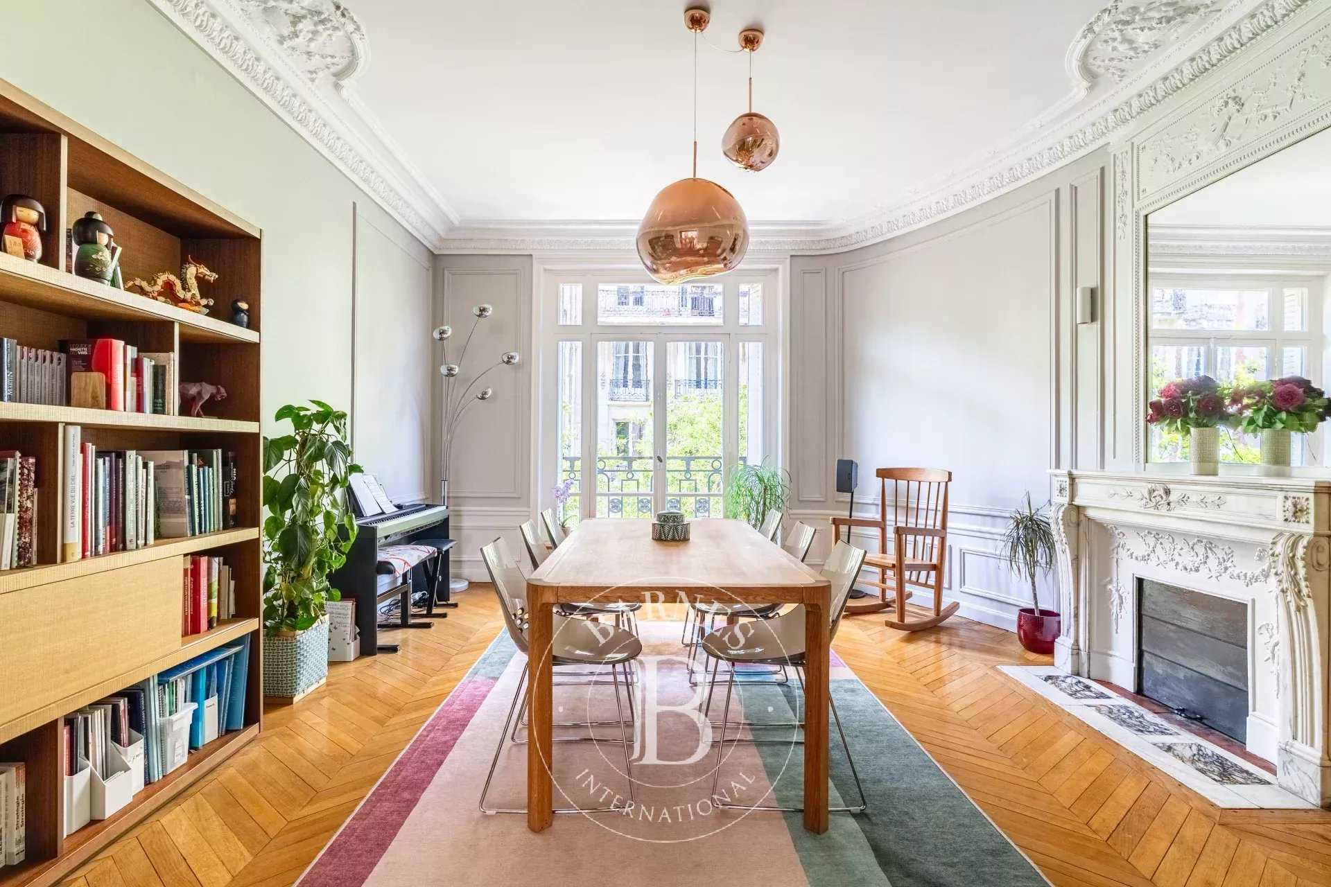 Appartement Paris 75016  -  ref 85988663 (picture 1)