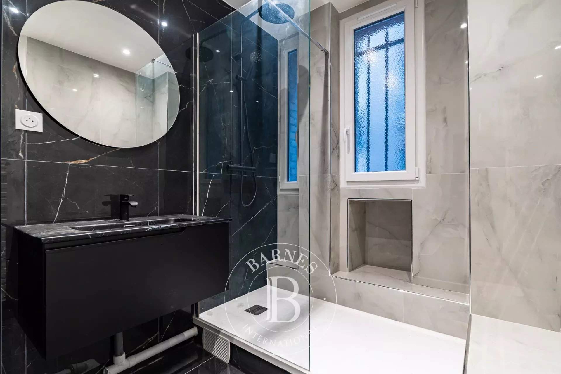 Paris  - Apartment 3 Bedrooms - picture 17