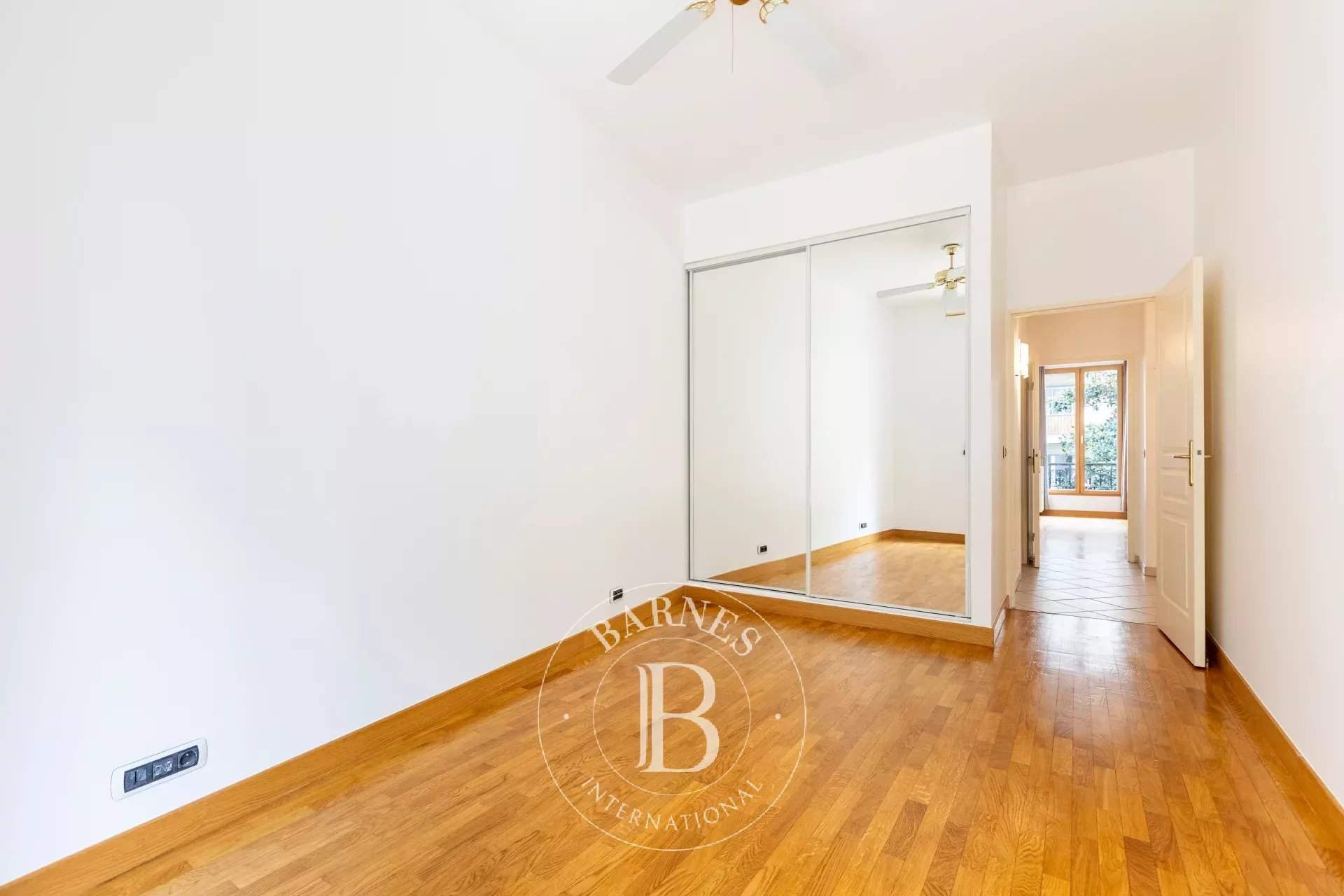 Paris  - Appartement 6 Pièces 3 Chambres - picture 7